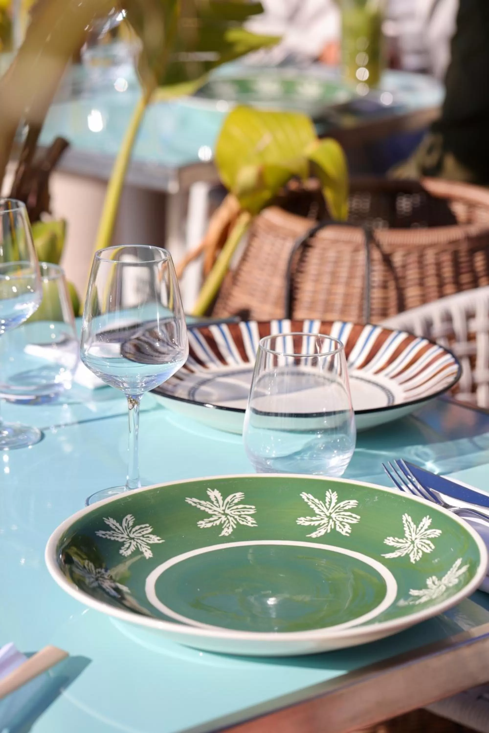 Restaurant/places to eat in Mondrian Cannes