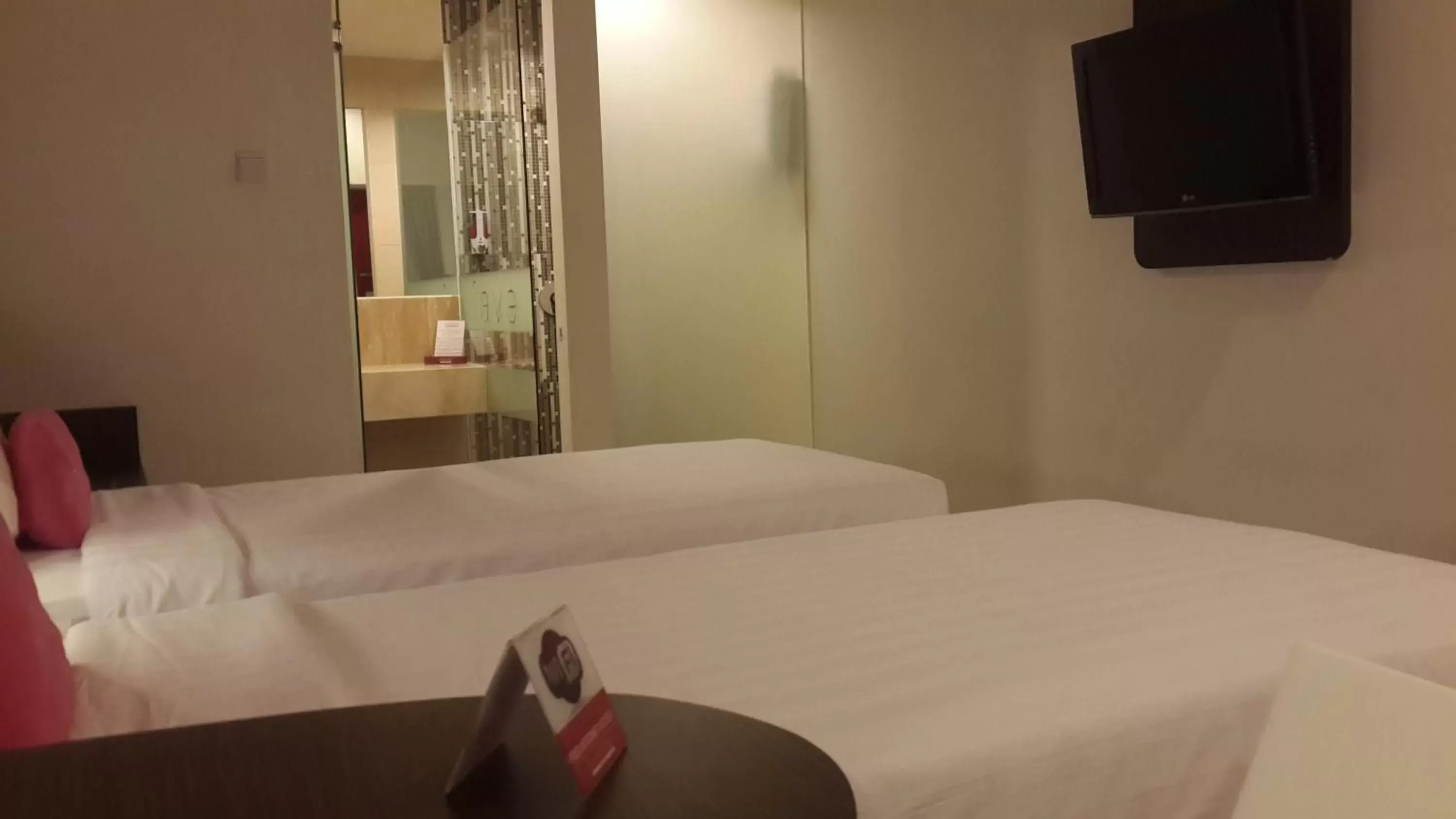 Photo of the whole room, Bed in favehotel Pluit Junction