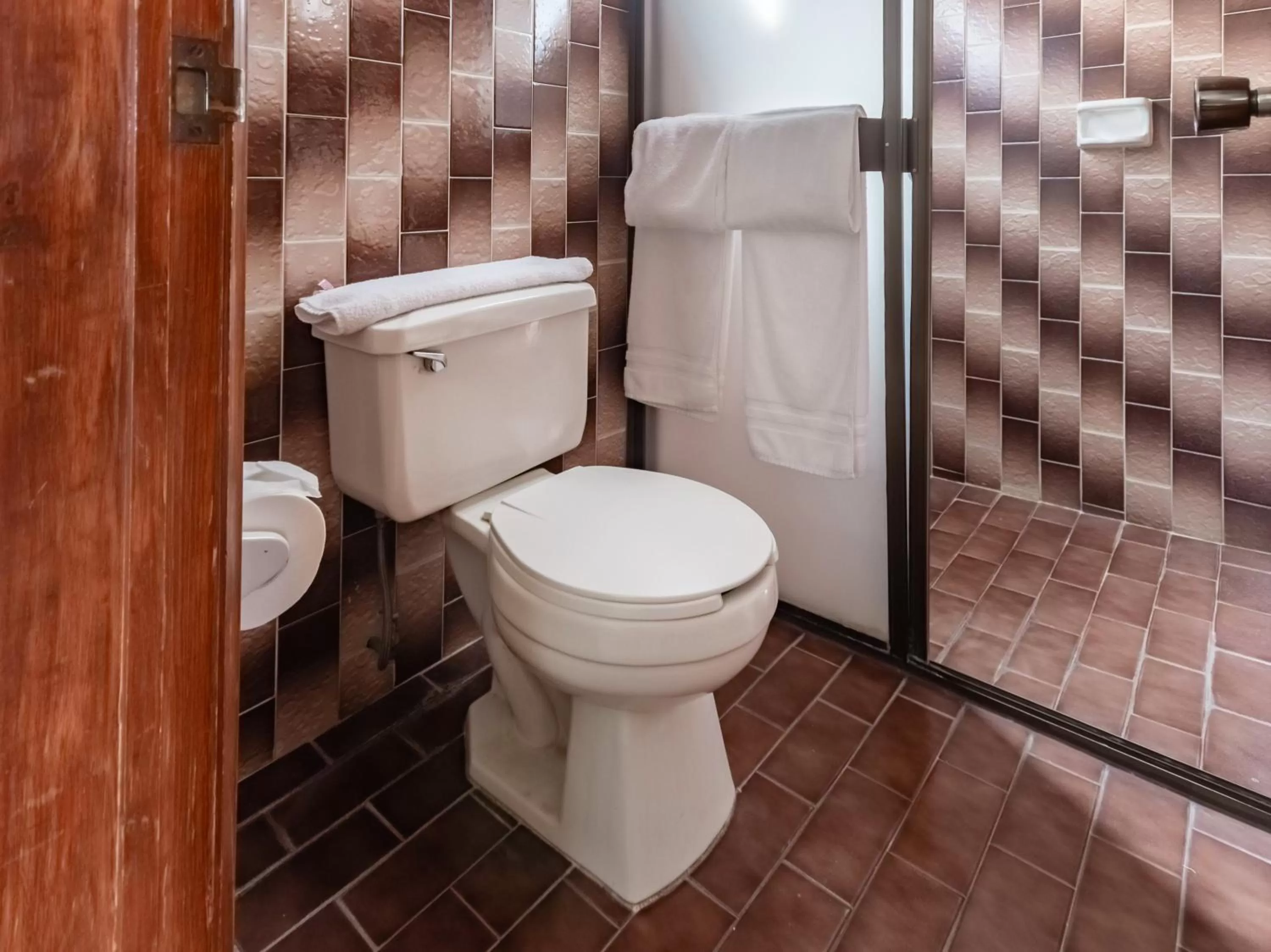 Bathroom in Capital O Mansión los Arcos, San Luis Potosí