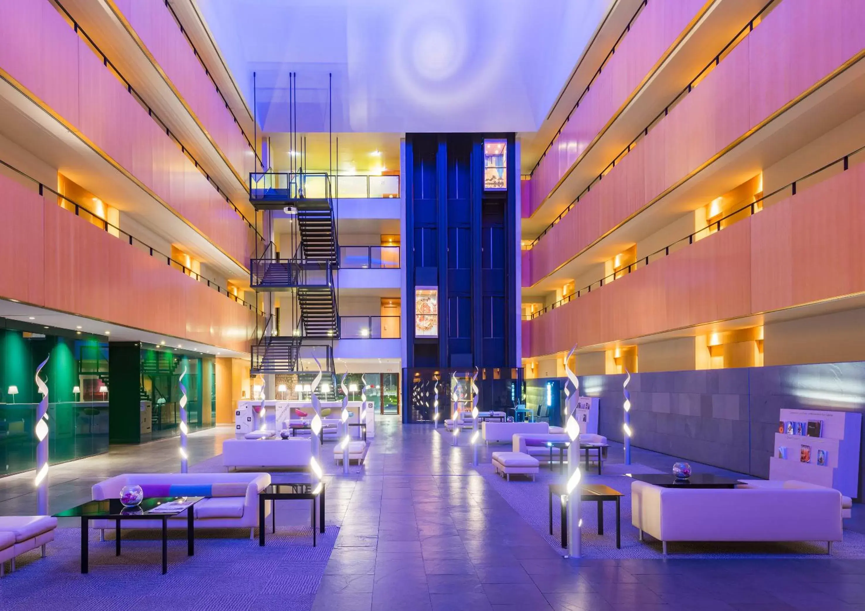 Lobby or reception, Swimming Pool in Hotel Barcelona Aeropuerto, affiliated by Meliá