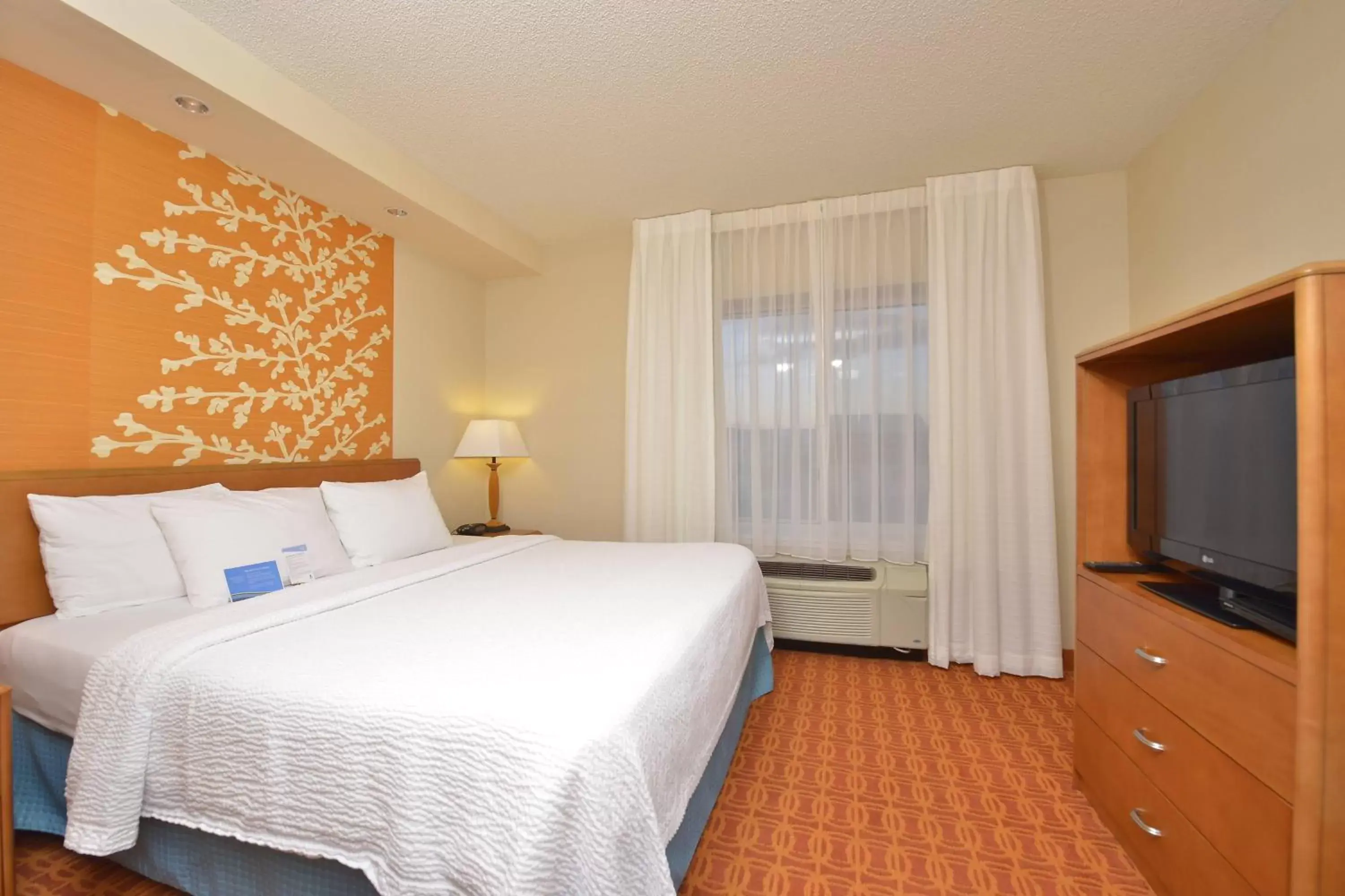 Bedroom, Bed in Fairfield Inn and Suites by Marriott Williamsport