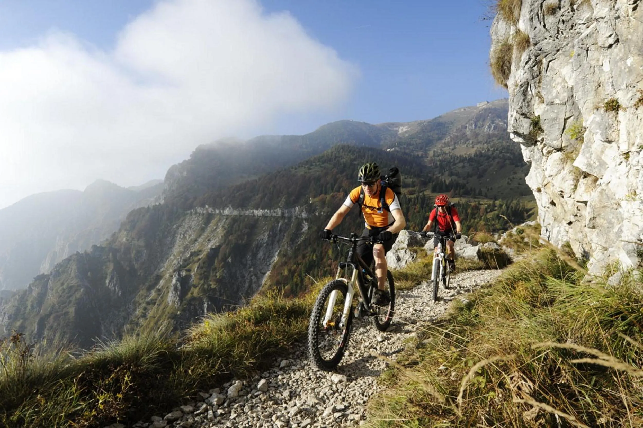 Cycling in Wine Hotel San Giacomo Activity & Wellness