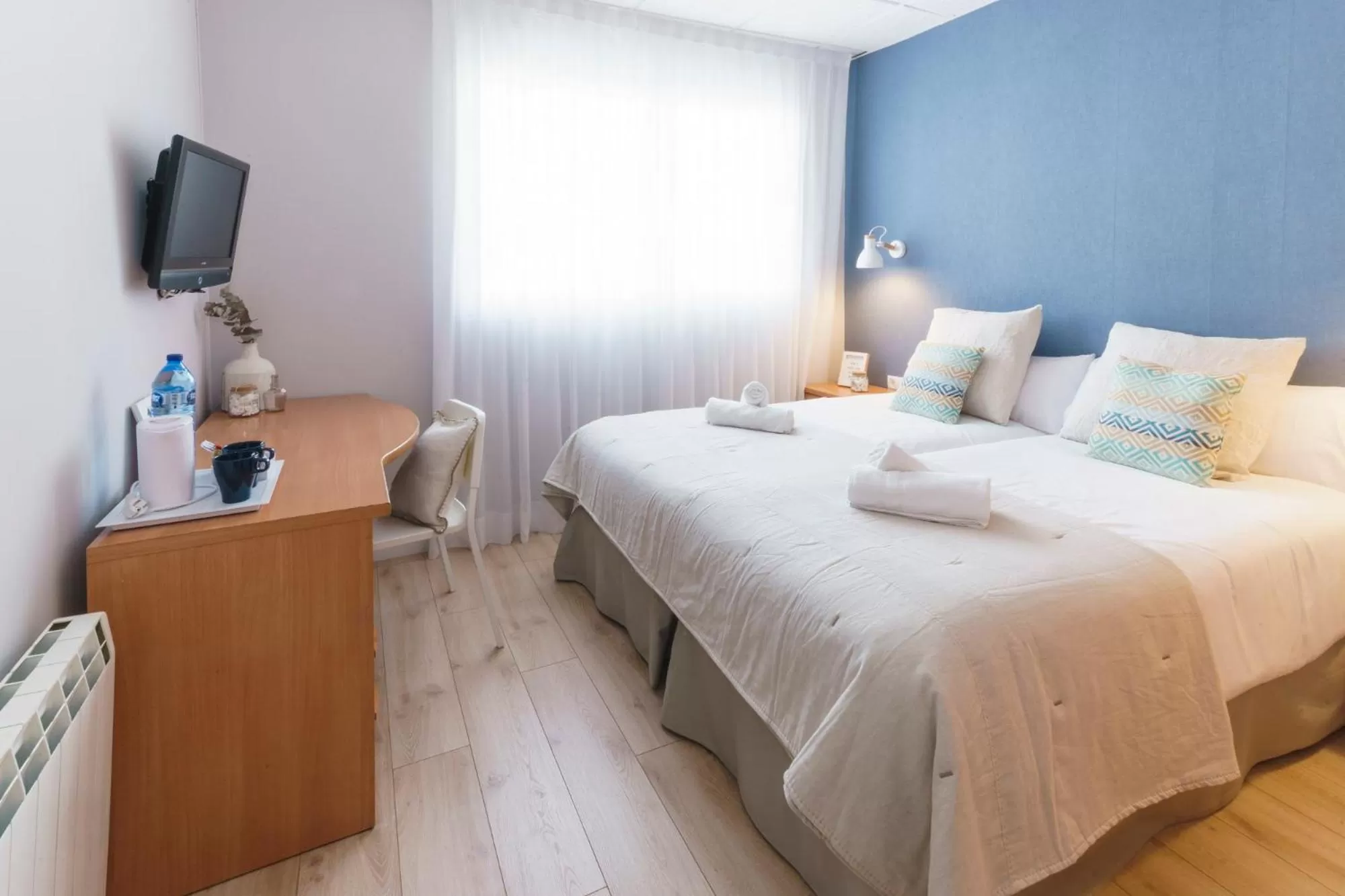 Bedroom, Bed in BYPILLOW Mumm