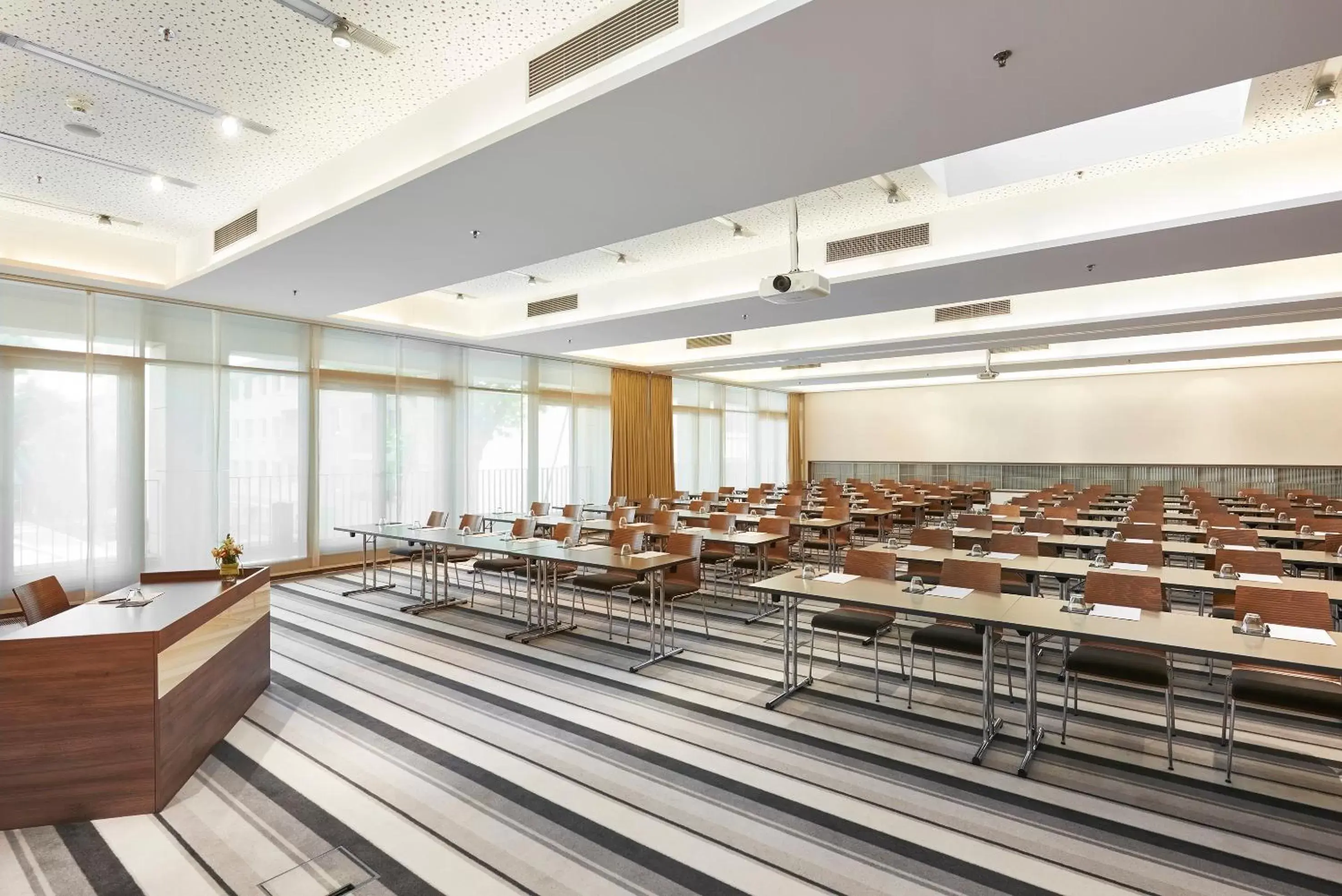 Meeting/conference room in Meliá Düsseldorf