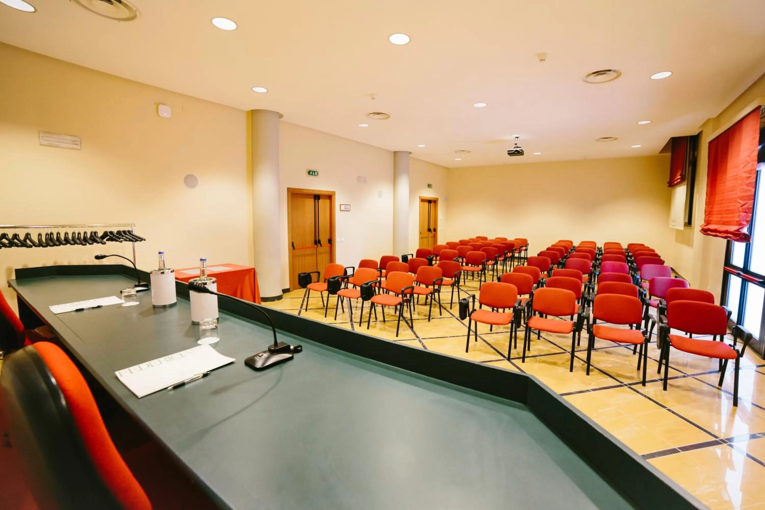 Business facilities in Hotel Residence Federiciano