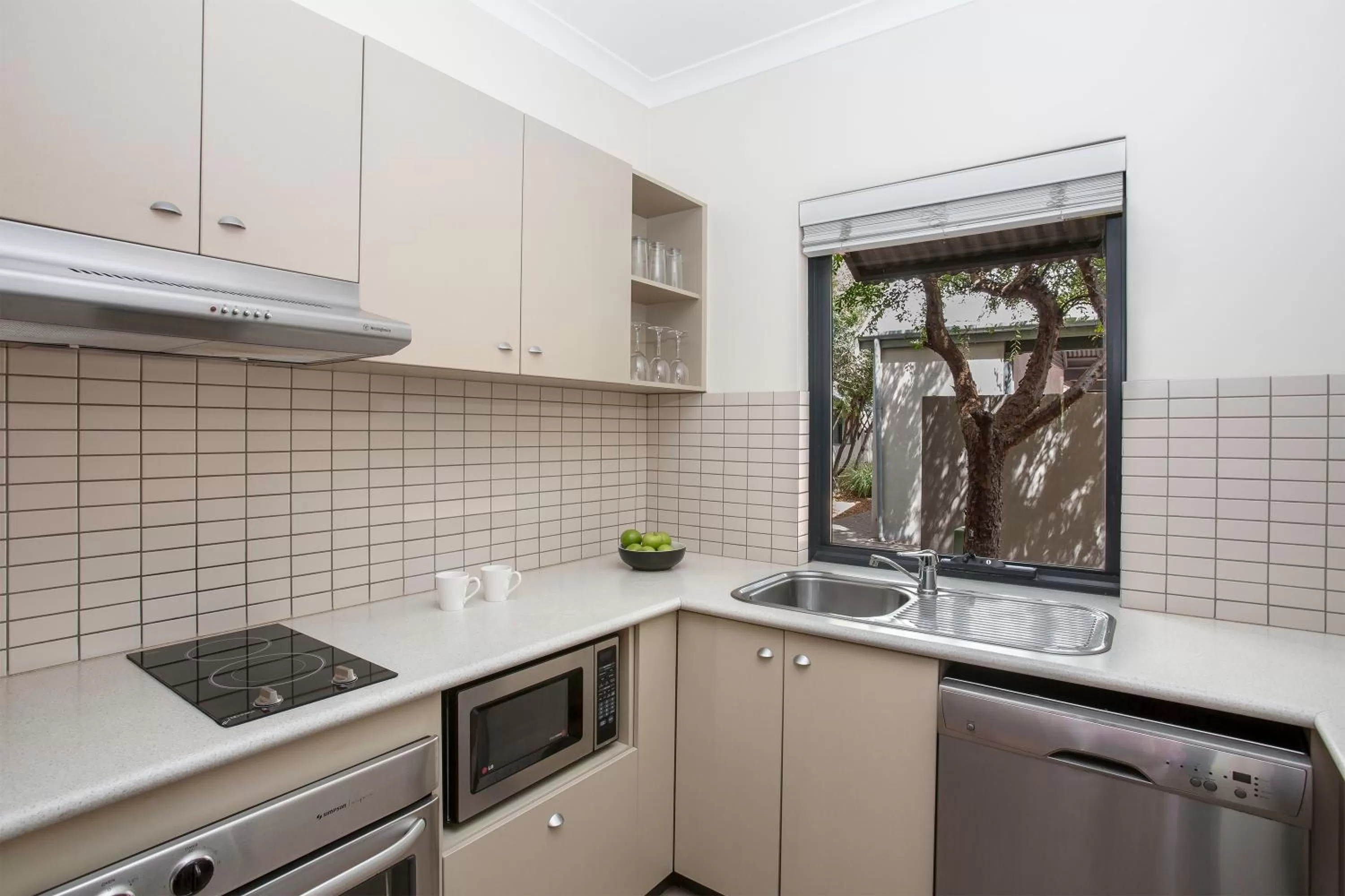 Kitchen or kitchenette in Mantra Geraldton