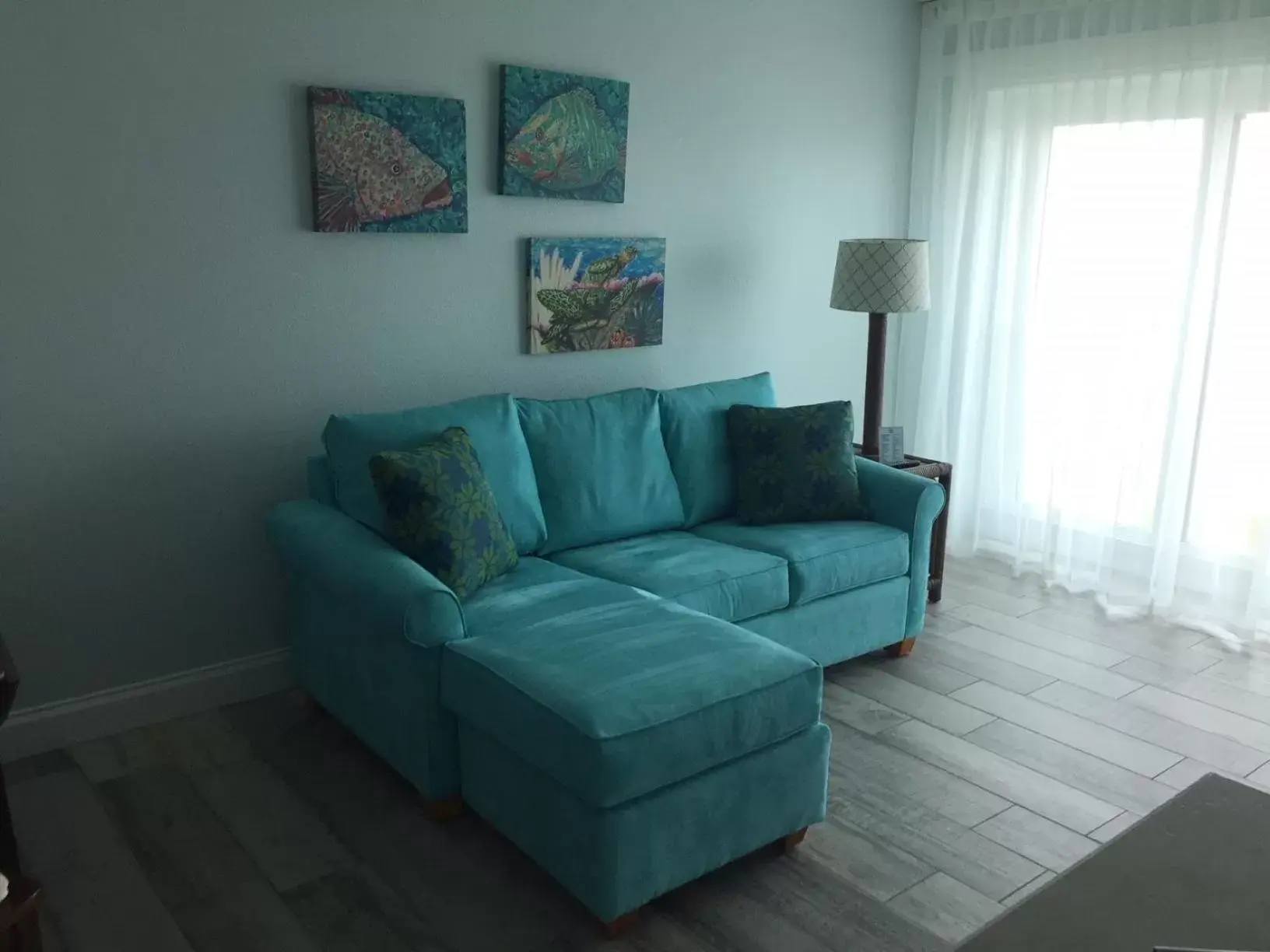 Living room, Seating Area in Tuckaway Shores Resort