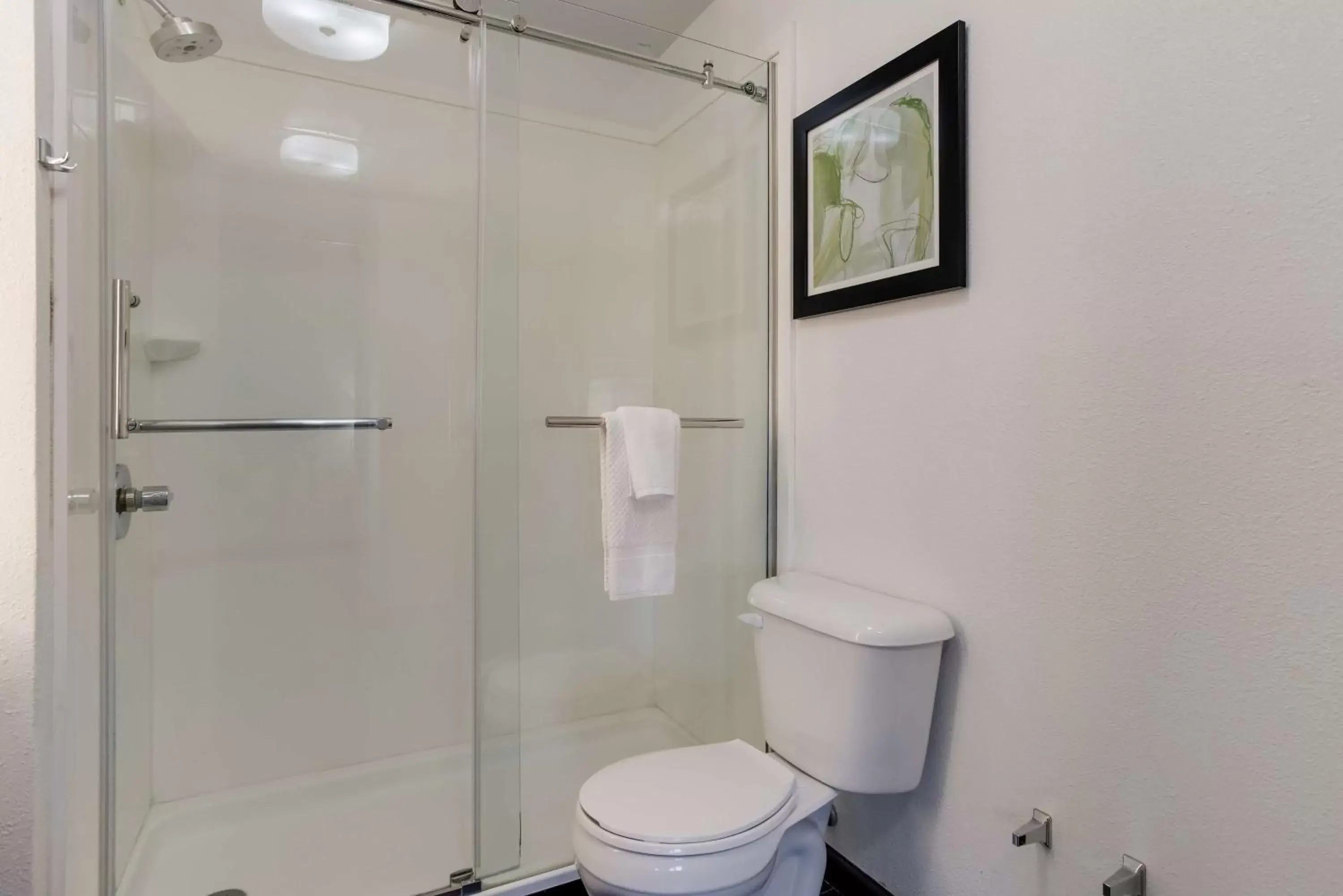 Queen Room with Two Queen Beds in Best Western Grants Inn Queen Room with Two Queen Beds in Best Western Grants Inn