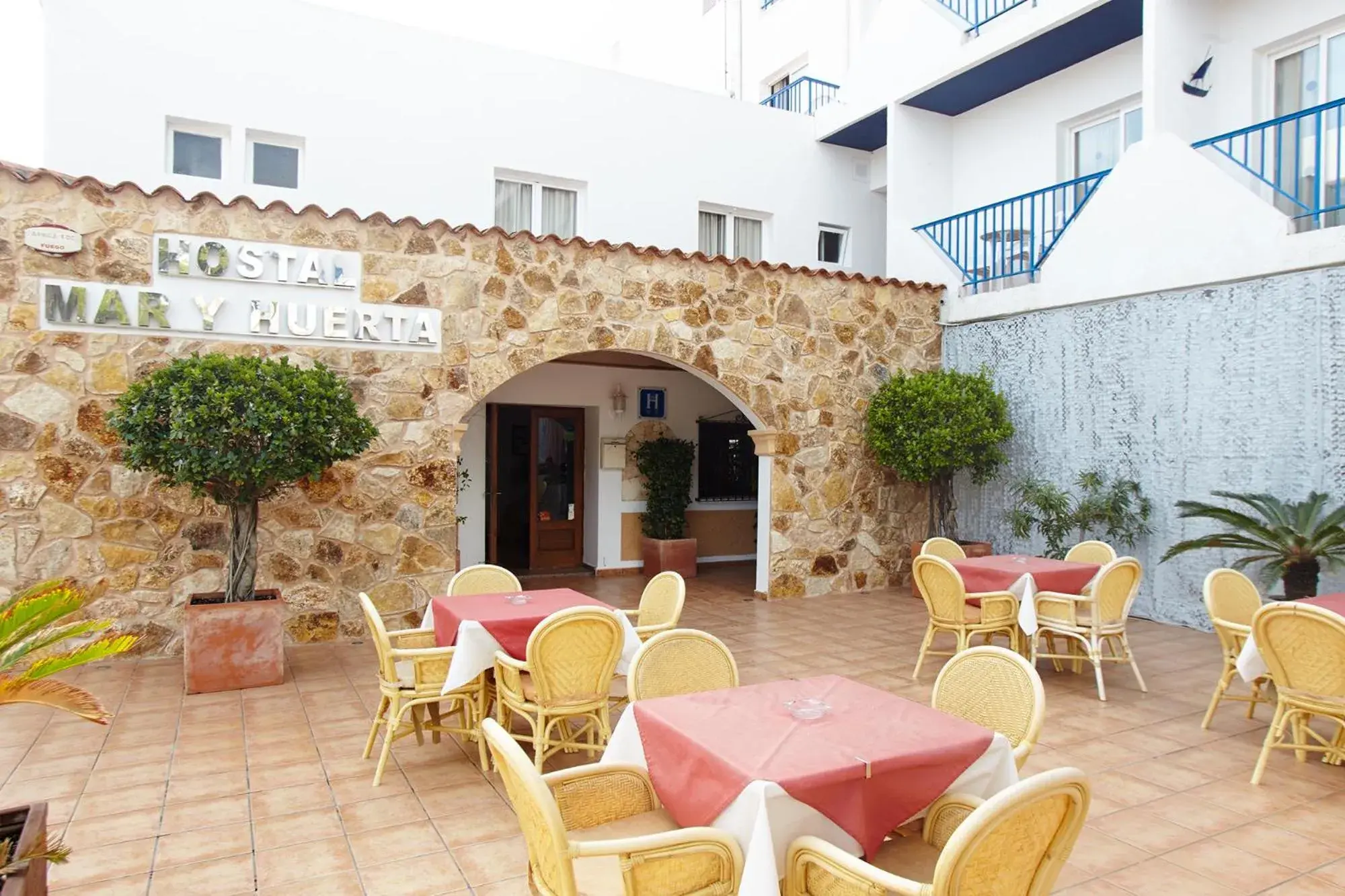 Balcony/Terrace in Hostal Mar y Huerta