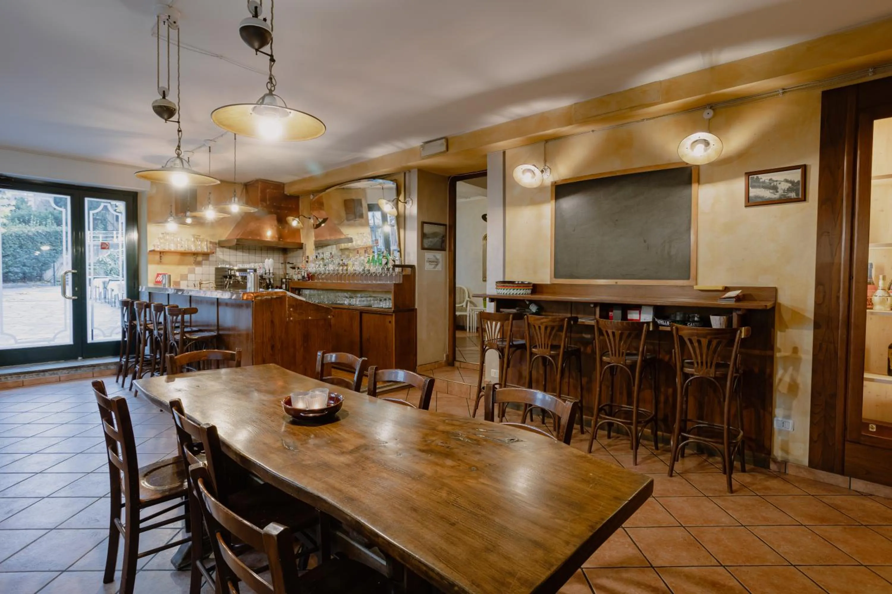 Lounge or bar in Locanda Milano 1873