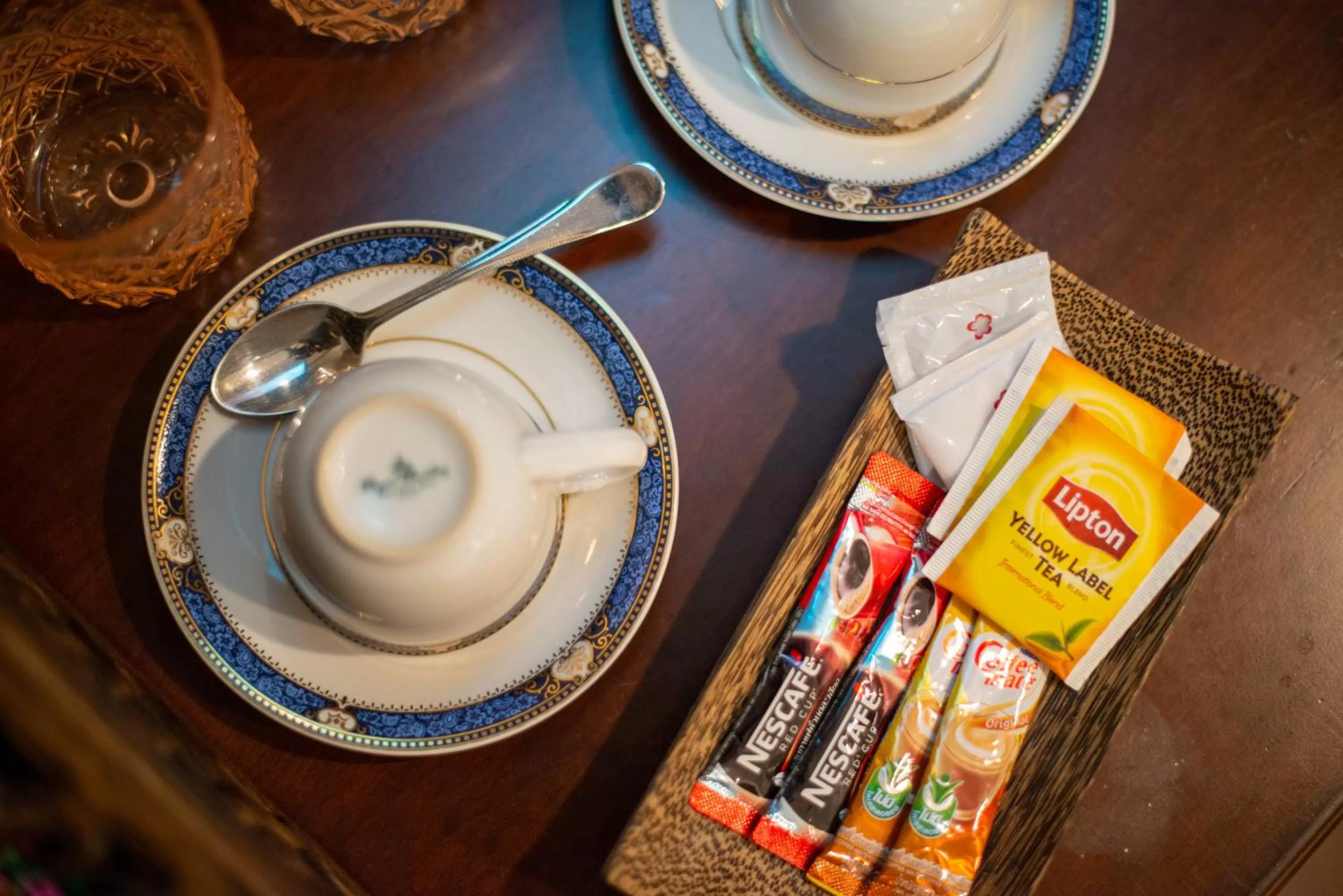 Coffee/tea facilities in The Orchid House 153