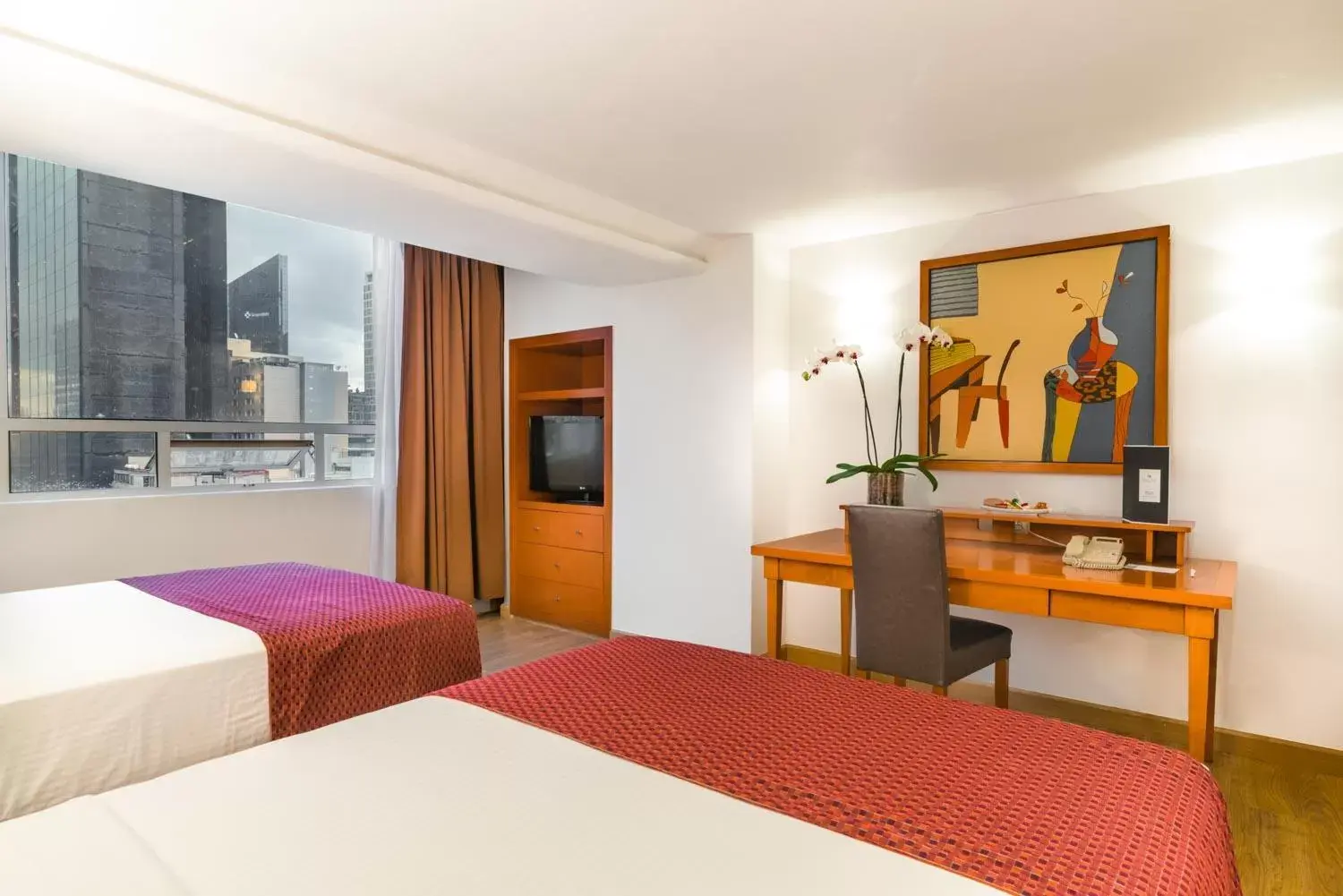 TV and multimedia, Bed in Eurostars Zona Rosa Suites