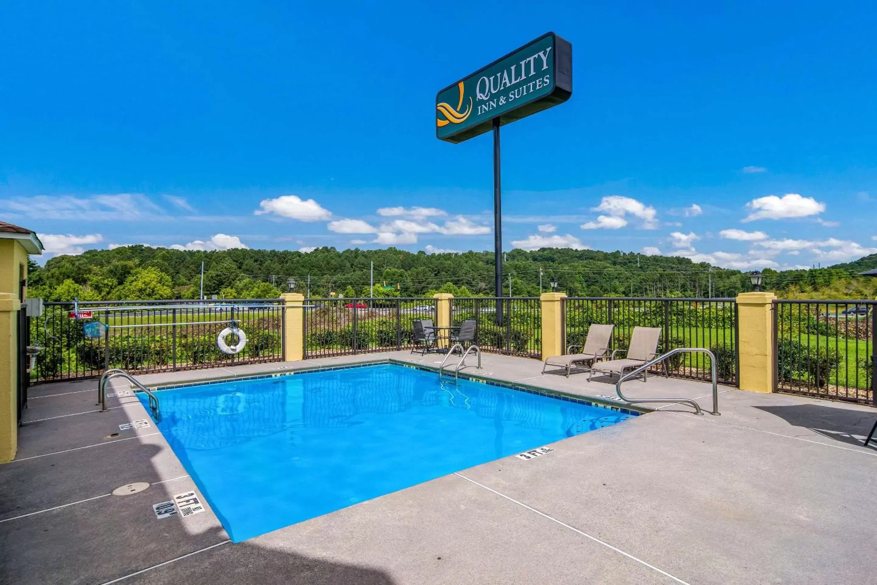 On site, Swimming Pool in Quality Inn & Suites Canton, GA