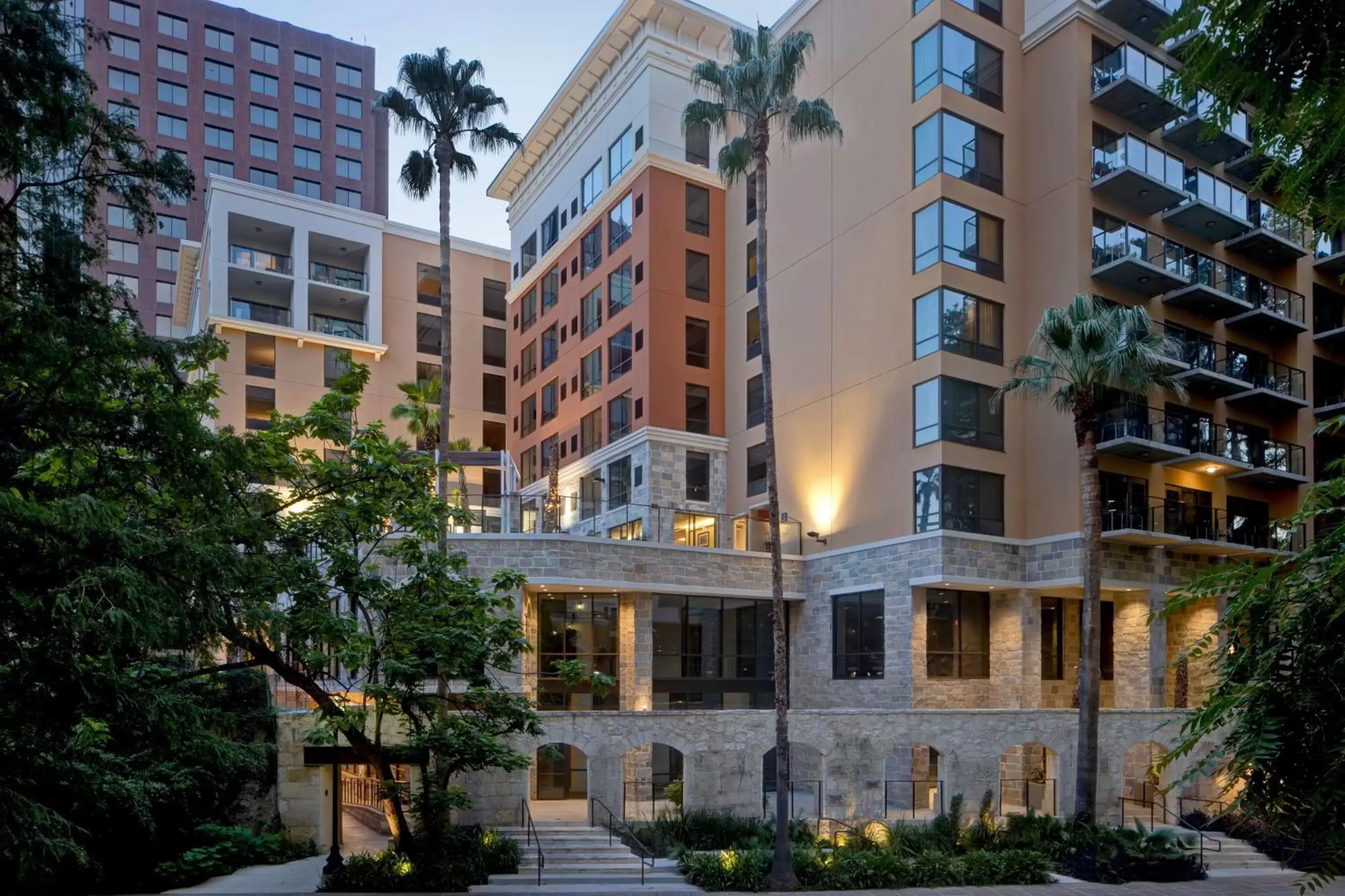 Property Building in Hampton Inn & Suites San Antonio Riverwalk