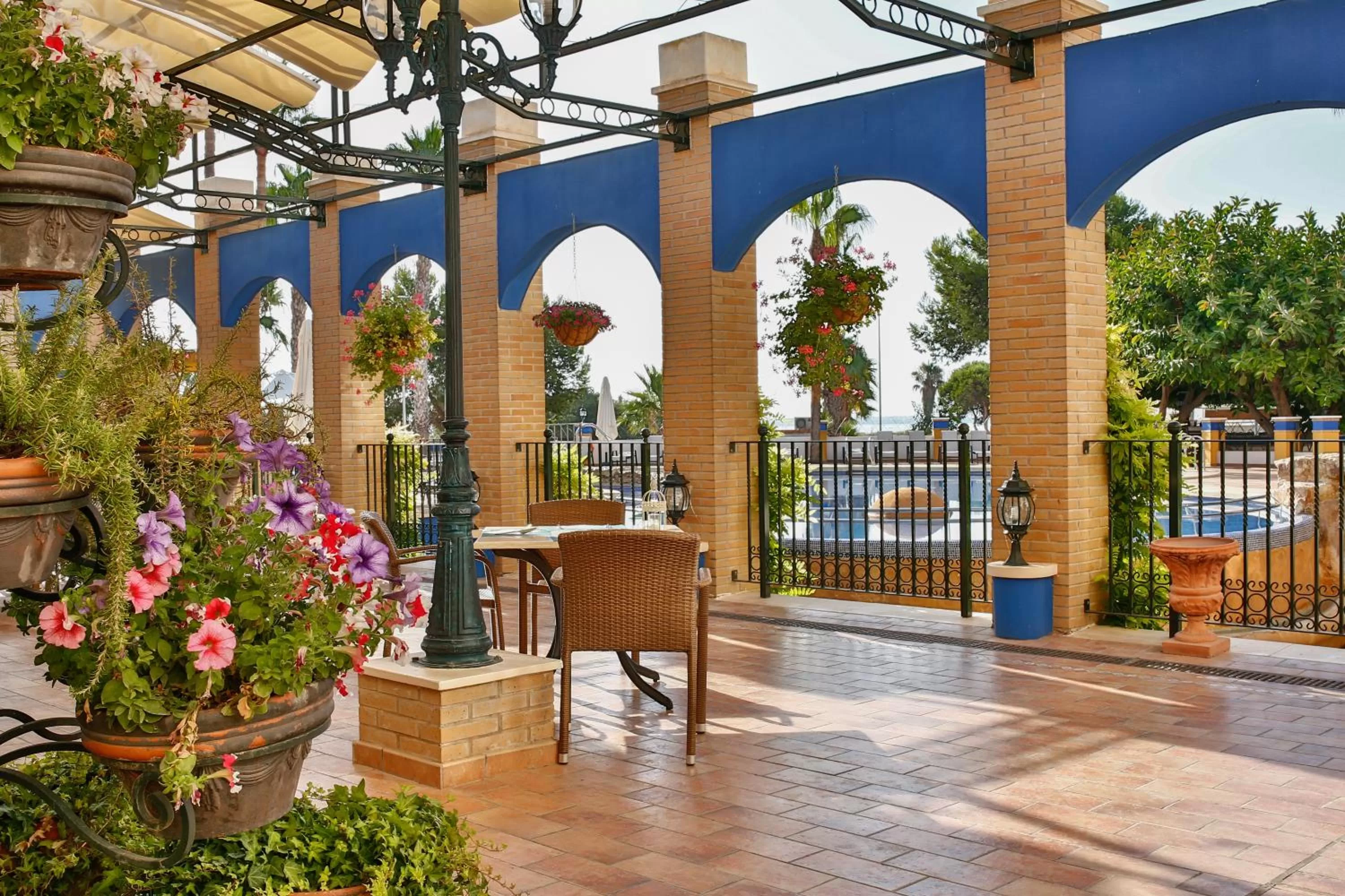 Patio in Hotel La Laguna Spa & Golf