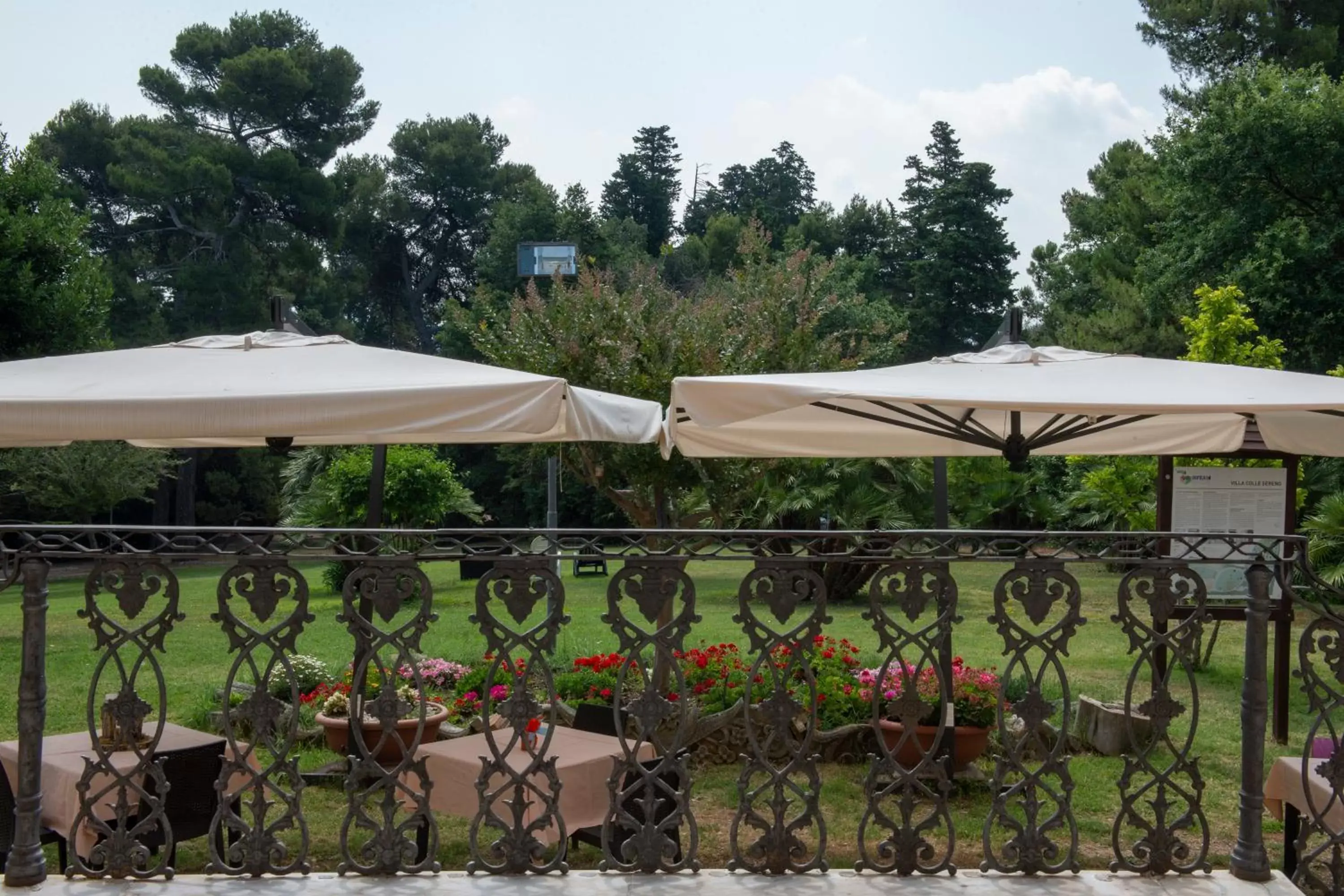 Garden view, Restaurant/Places to Eat in Tenuta Villa Colle Sereno