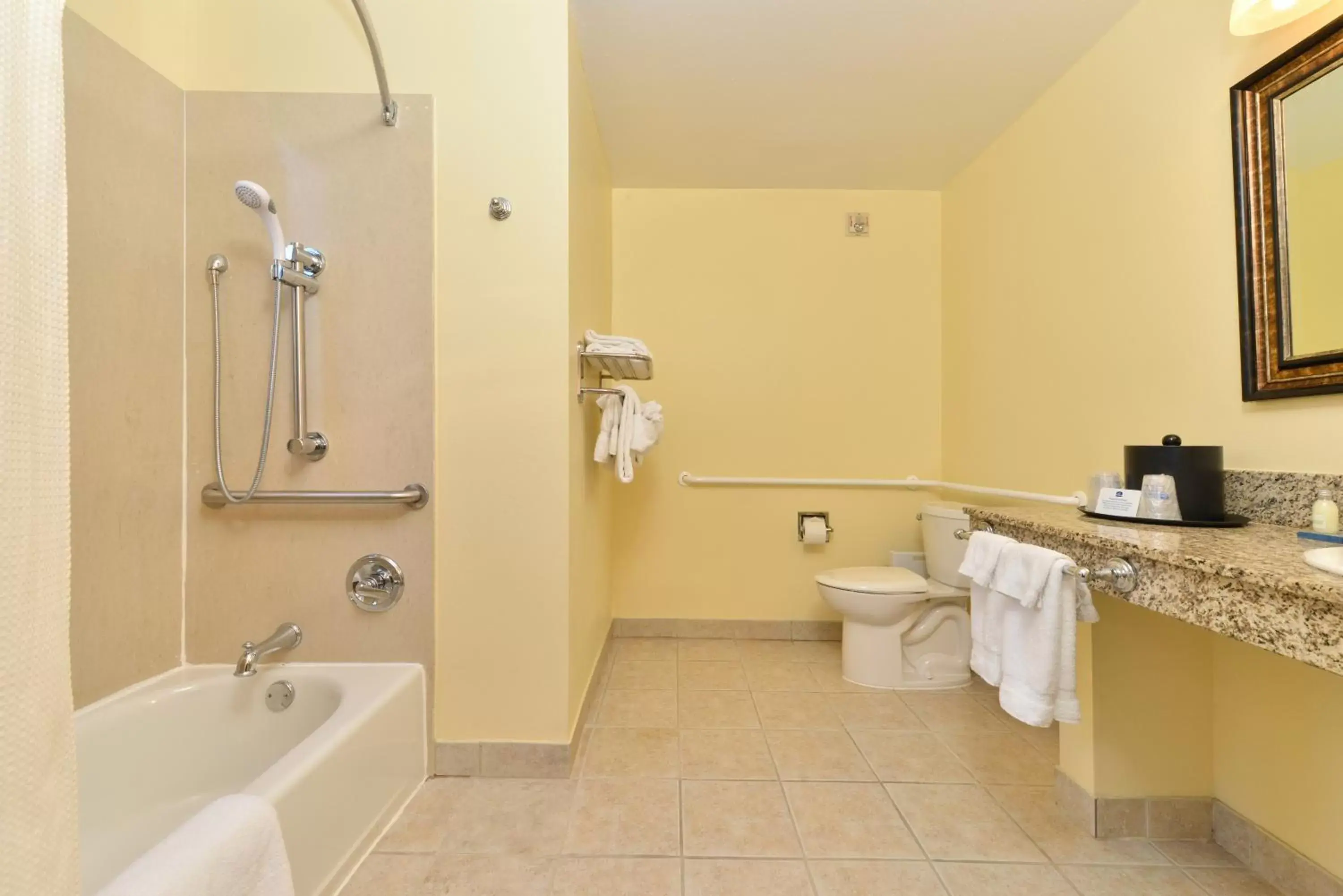 Toilet, Bathroom in St Charles Inn, Superior Hotel