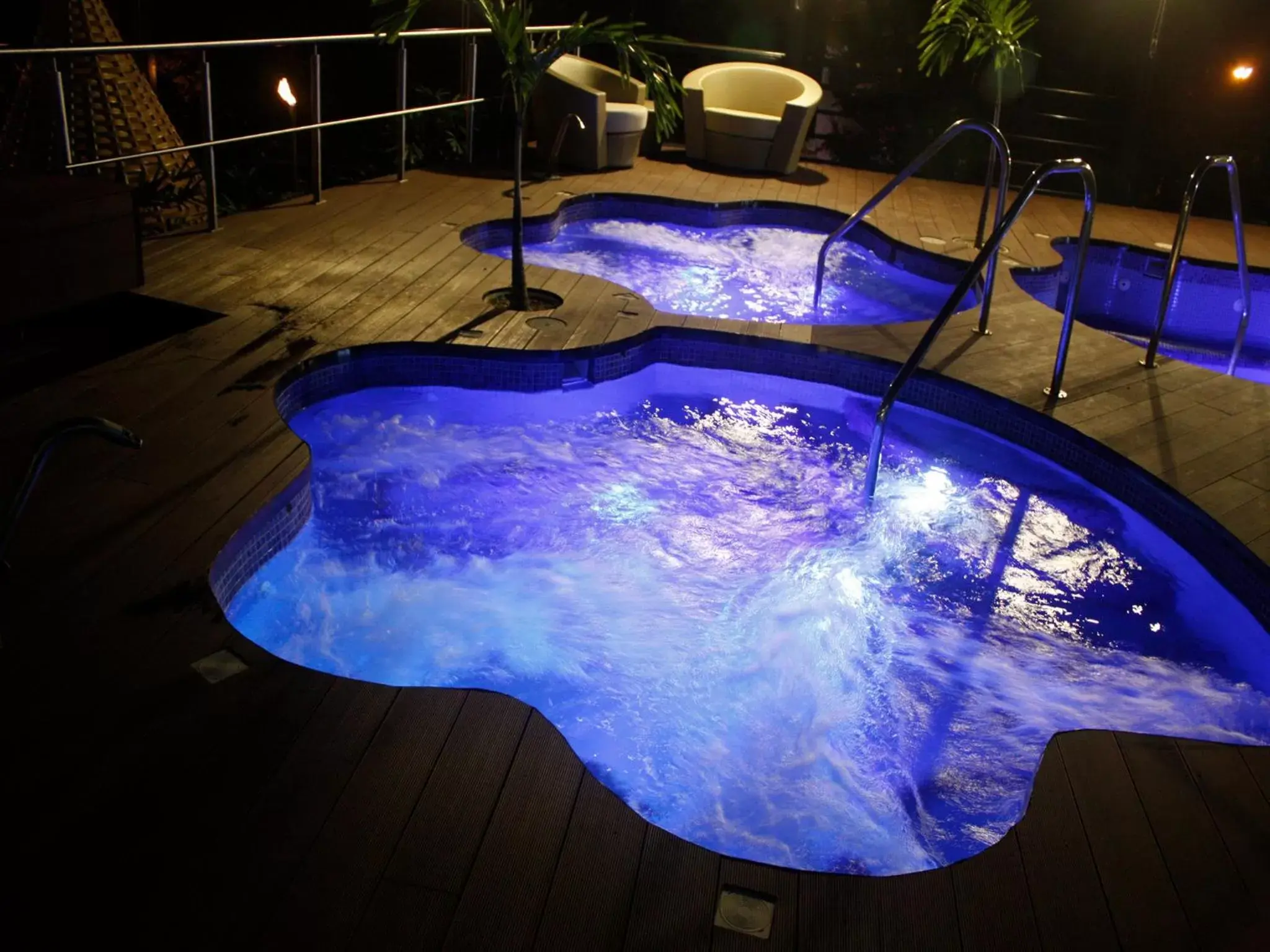 Swimming Pool in Eurobuilding Hotel & Suites Caracas