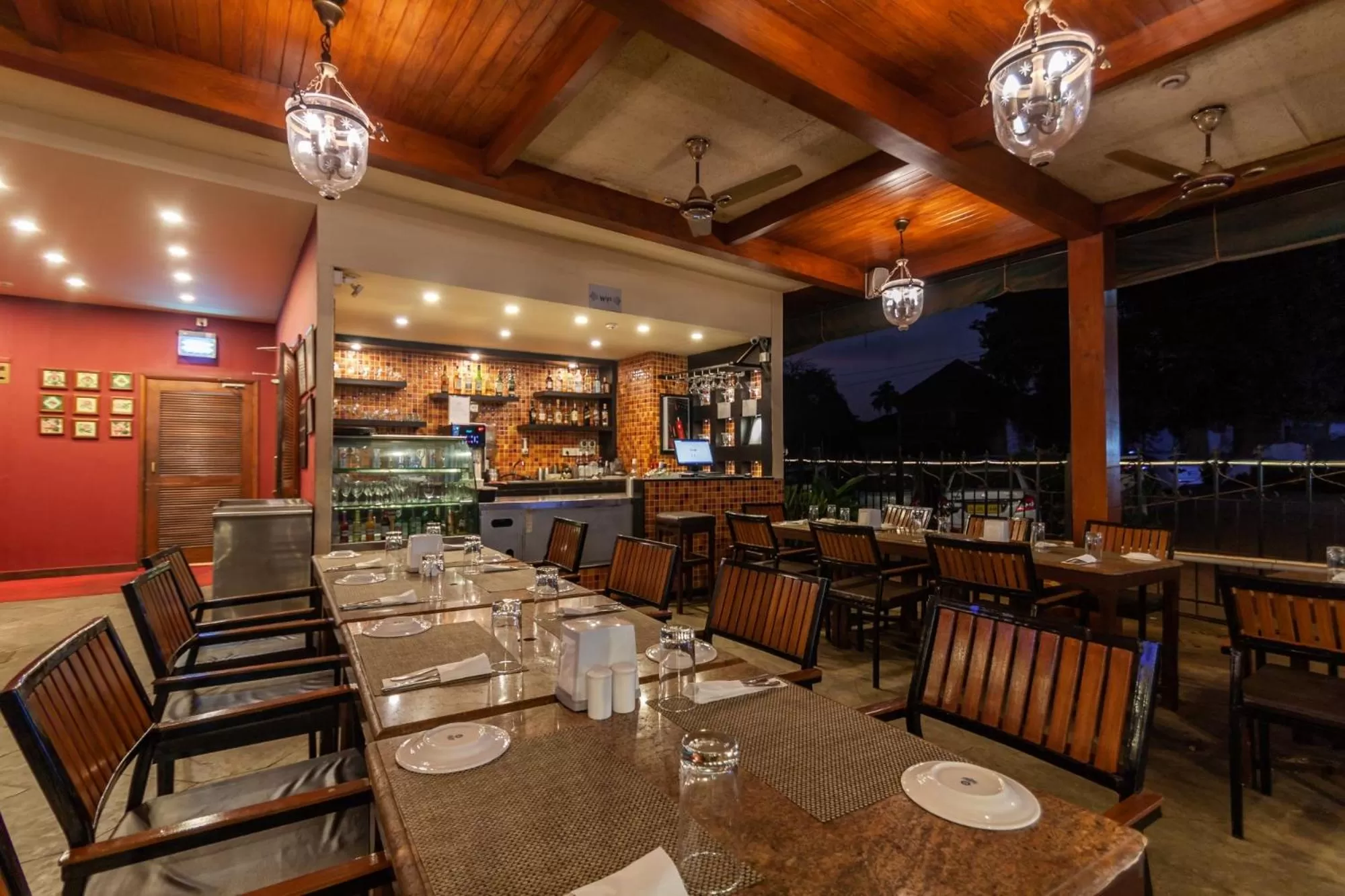 Restaurant/places to eat in Acron Seaway Resort