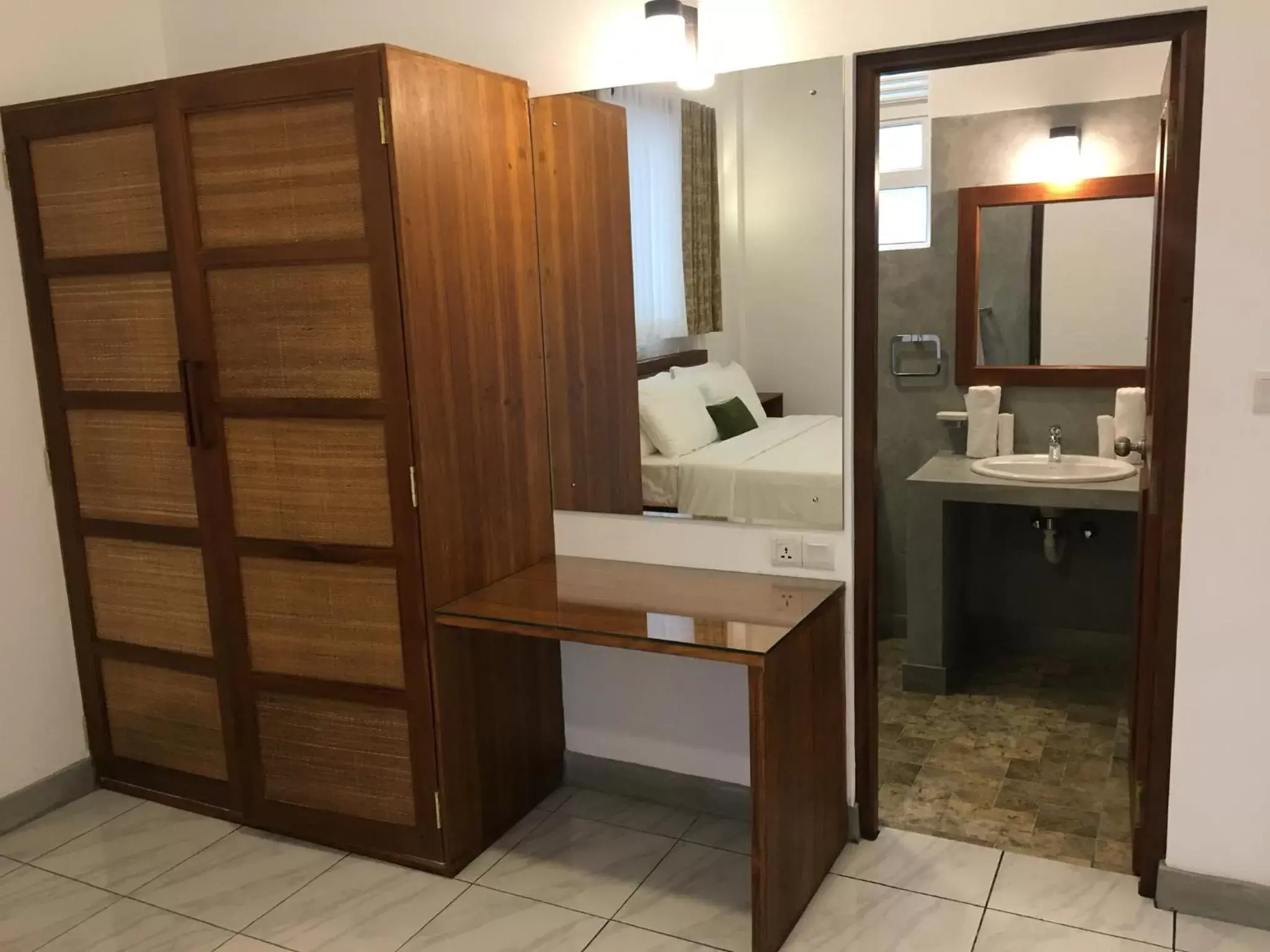 Two-Bedroom Apartment - single occupancy in Anveela Two-Bedroom Apartment - single occupancy in Anveela