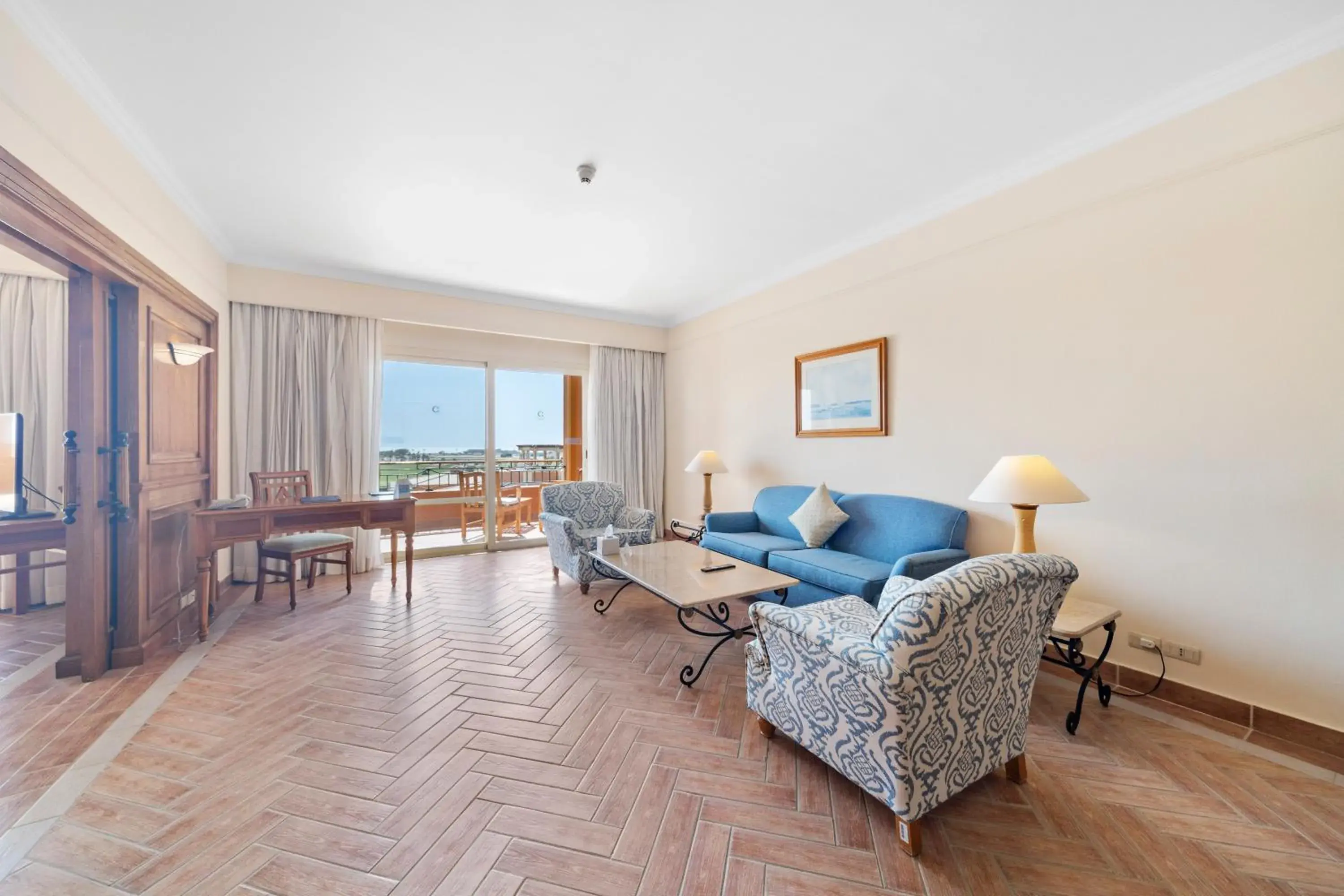 Living room, Seating Area in The Cascades Golf Resort, Spa & Thalasso