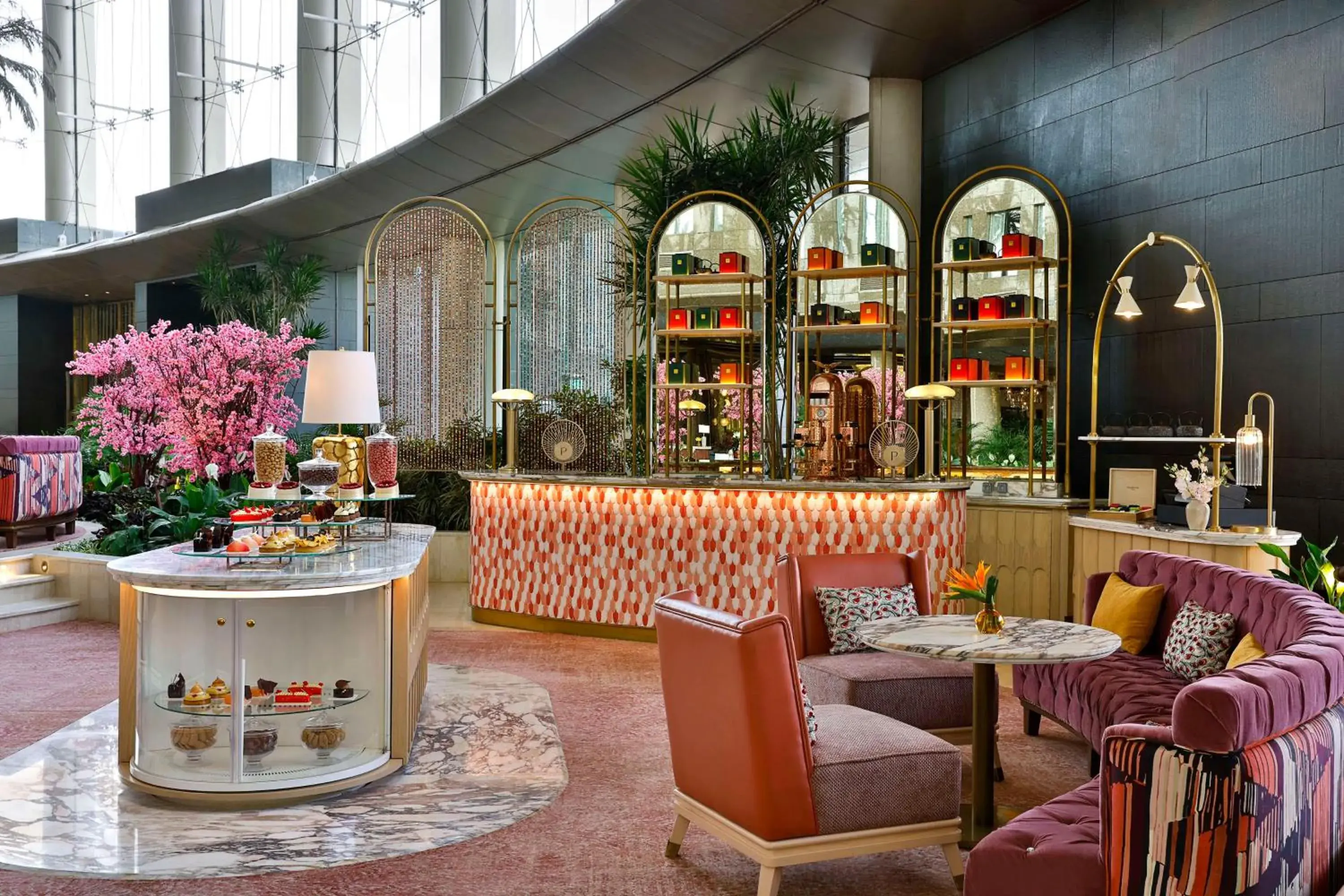 Lounge or bar in Waldorf Astoria Cairo Heliopolis