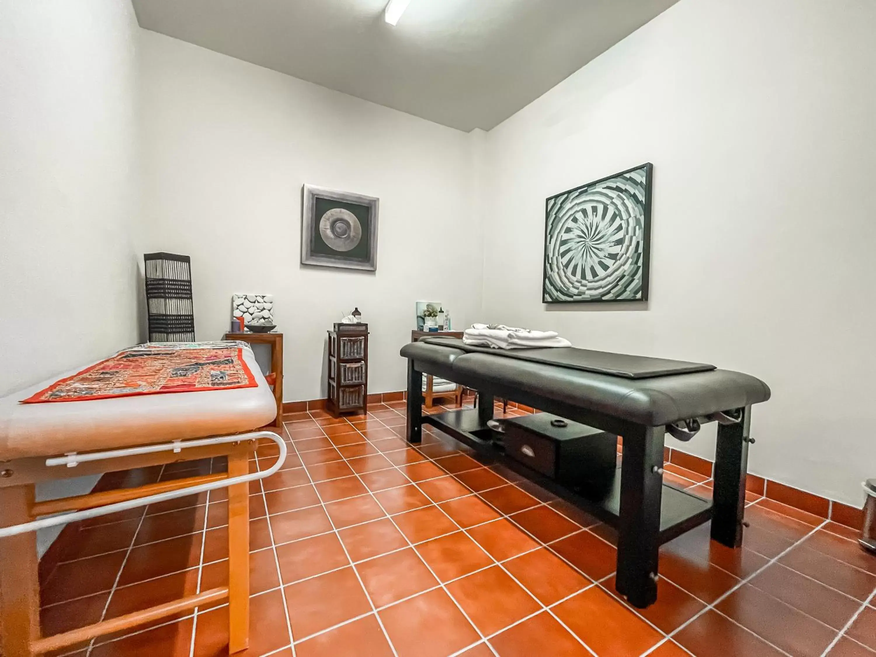 Massage in The Marbella Heights Boutique Hotel