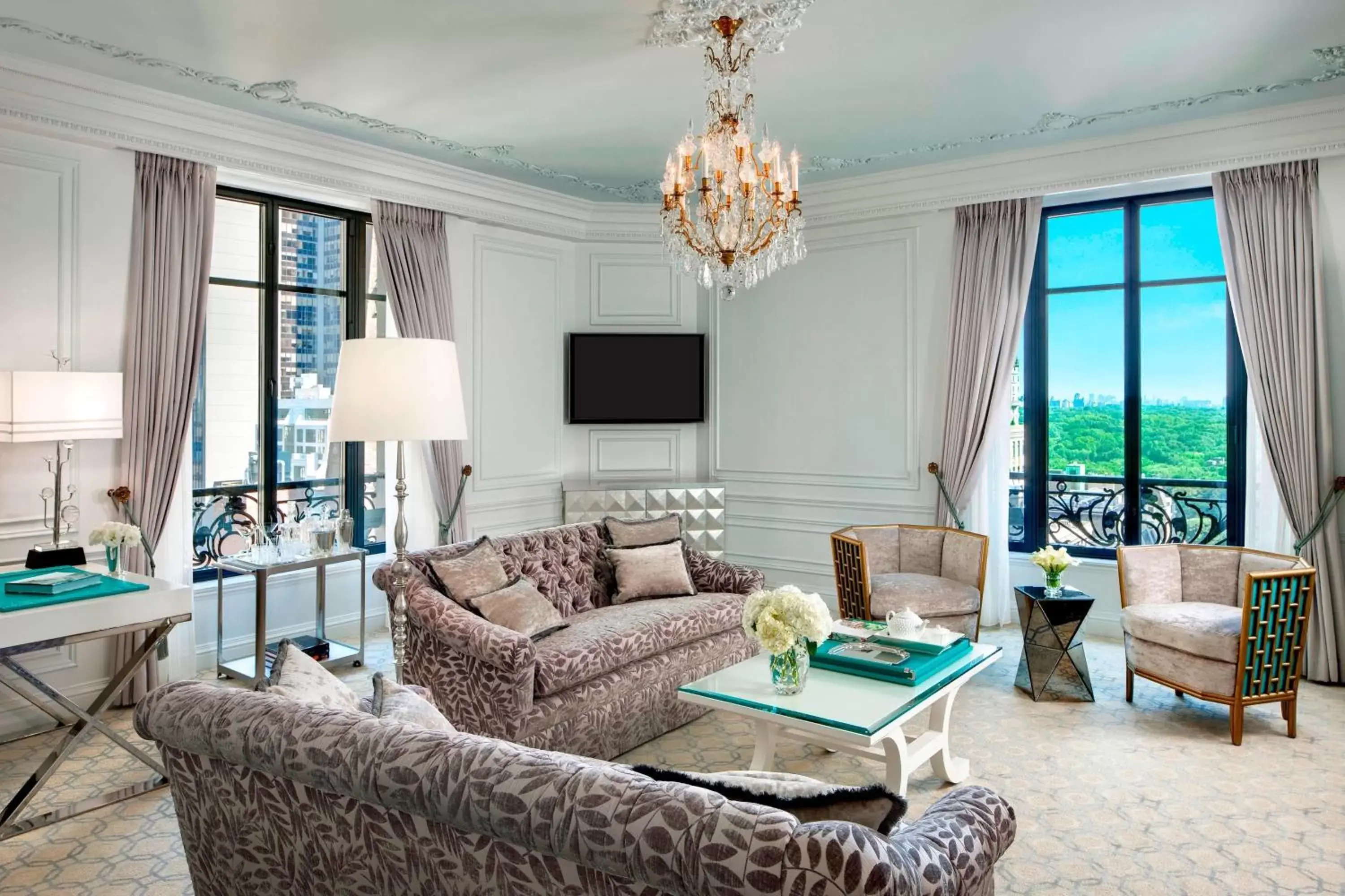 Living room, Seating Area in The St. Regis New York