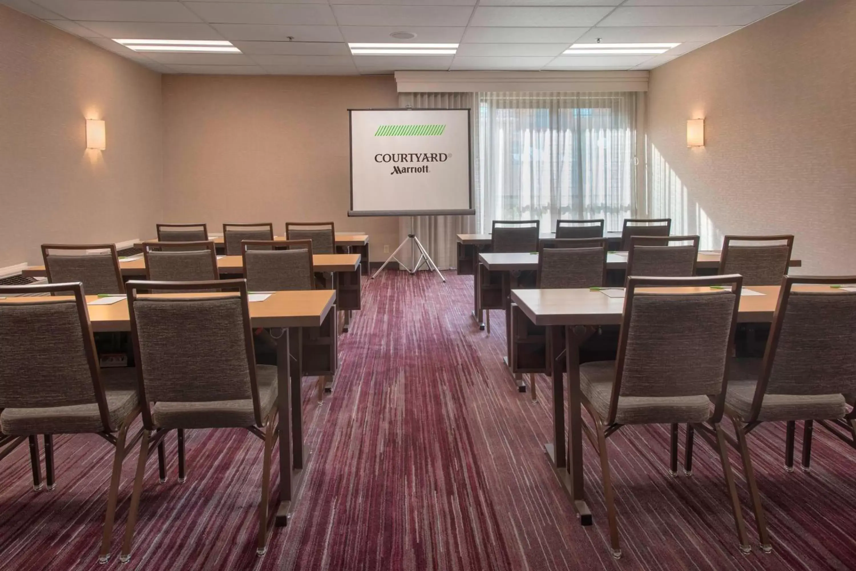 Meeting/conference room in Courtyard by Marriott Rye