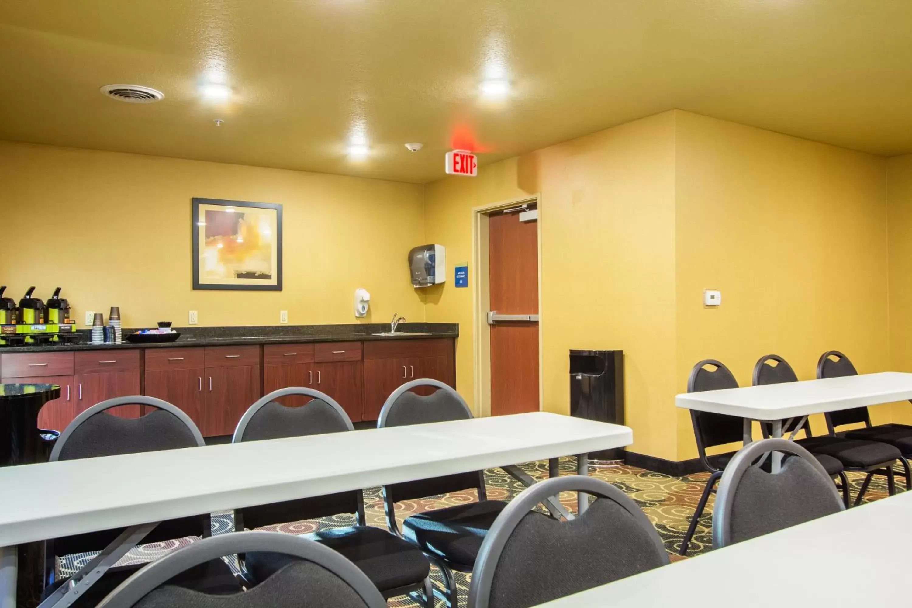 Meeting/conference room in Cobblestone Inn & Suites - Corry