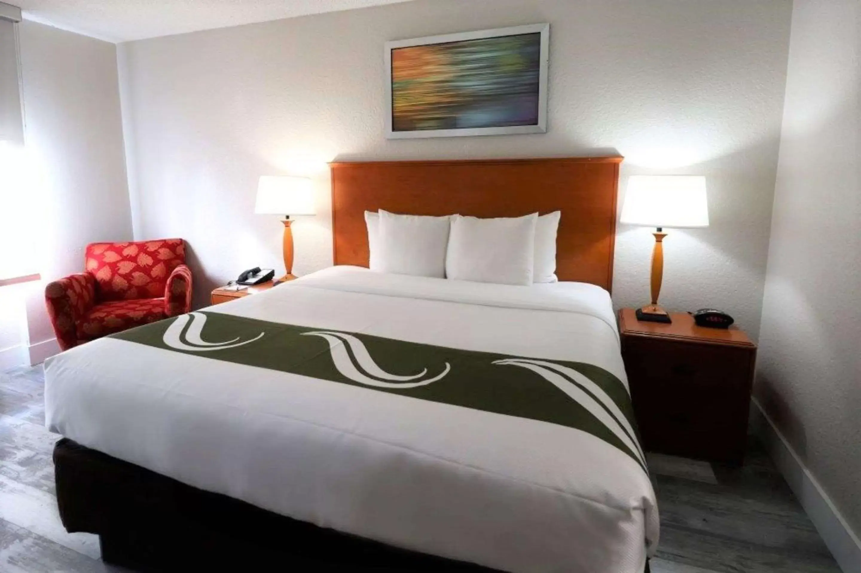 Photo of the whole room, Bed in Quality Inn Miami Airport - Doral