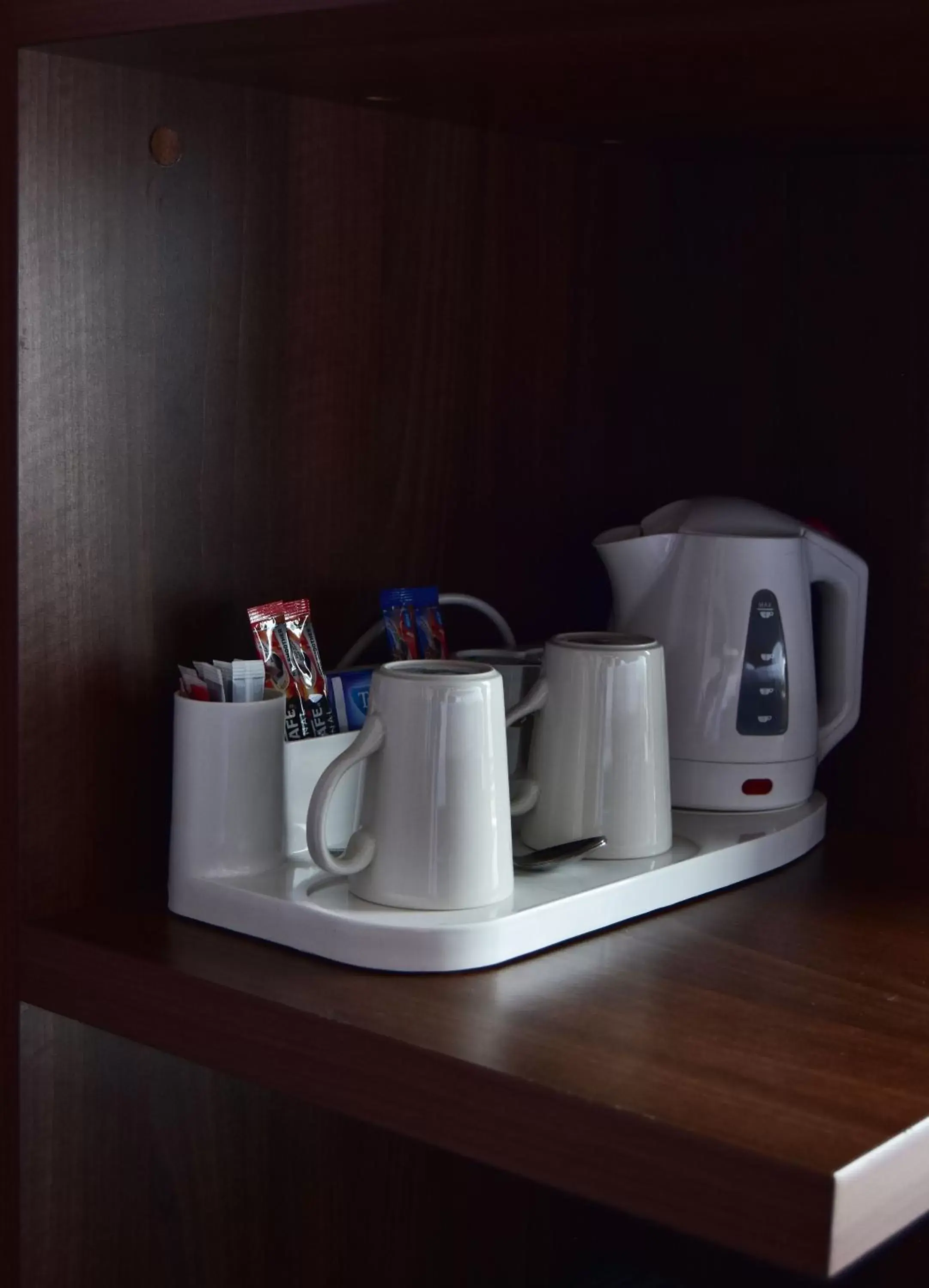 Coffee/tea facilities in Holiday Inn Express Manchester City Centre Arena, an IHG Hotel