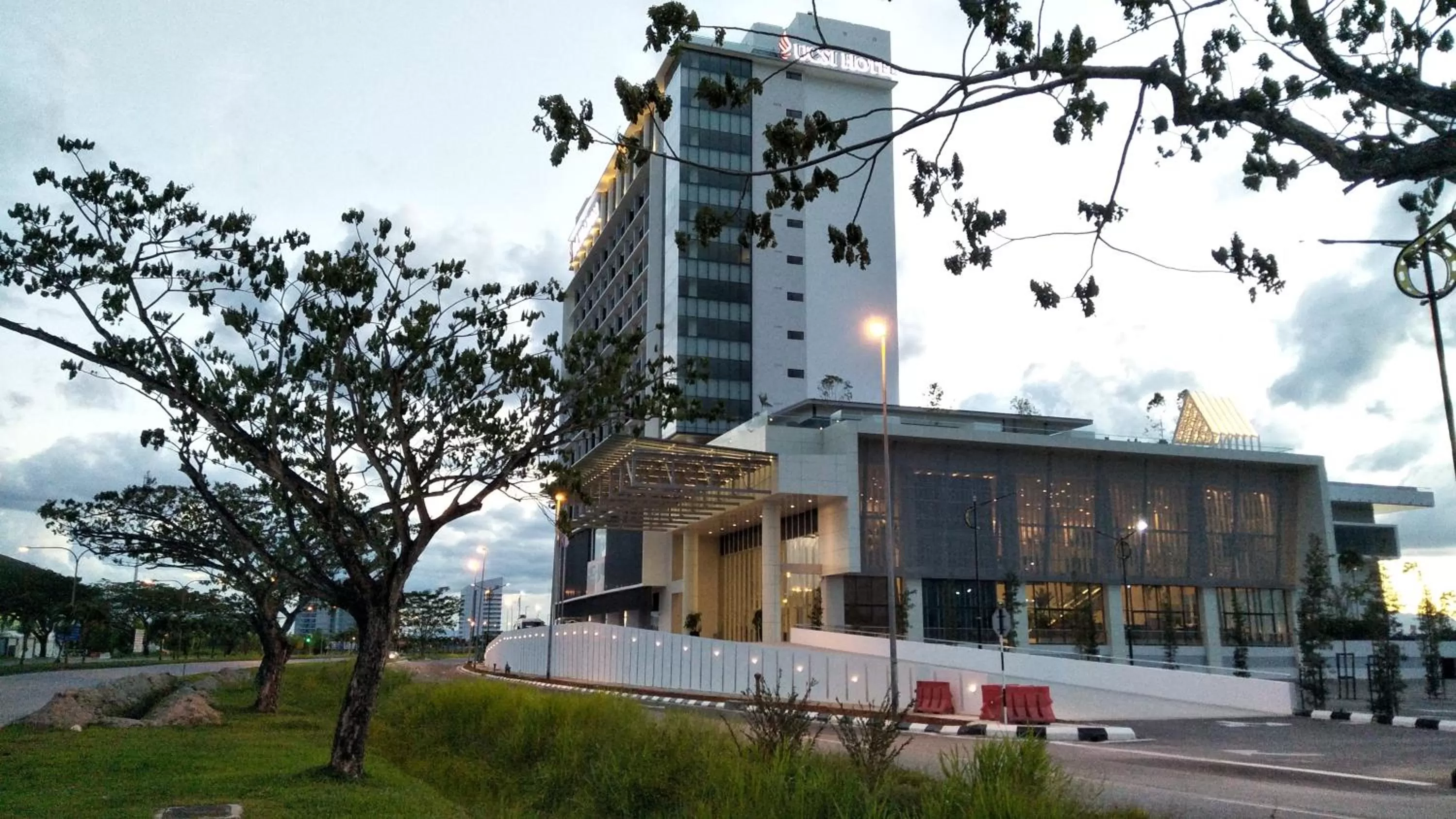 Property building in UCSI Hotel Kuching