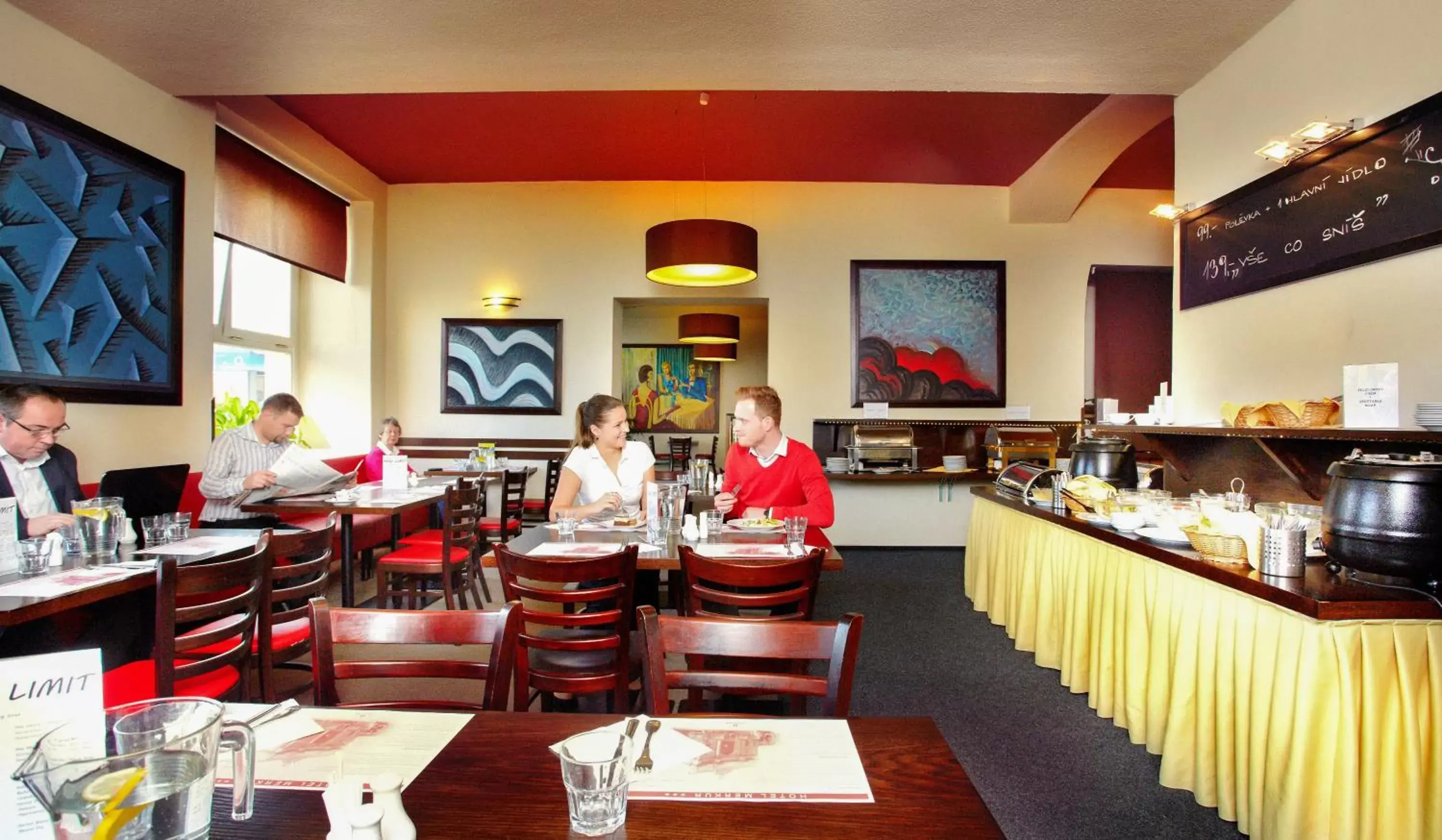 Restaurant/Places to Eat in Hotel Merkur - Czech Leading Hotels