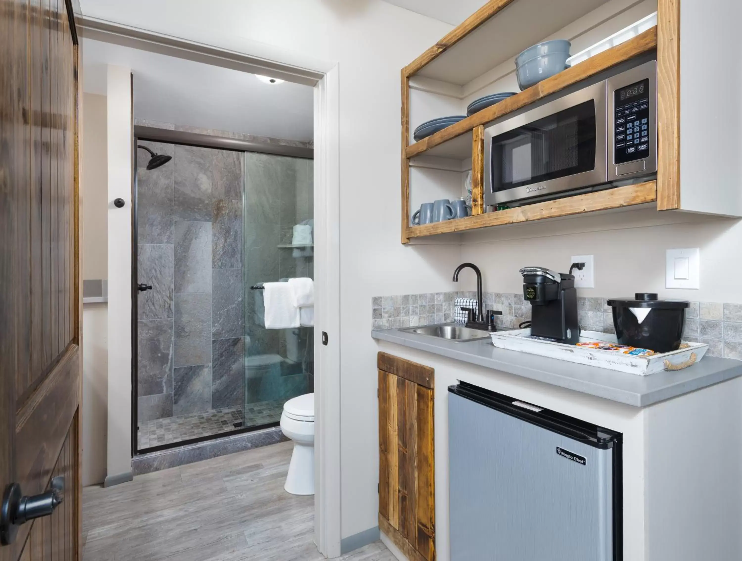 Kitchen/Kitchenette in Sky Ranch Lodge