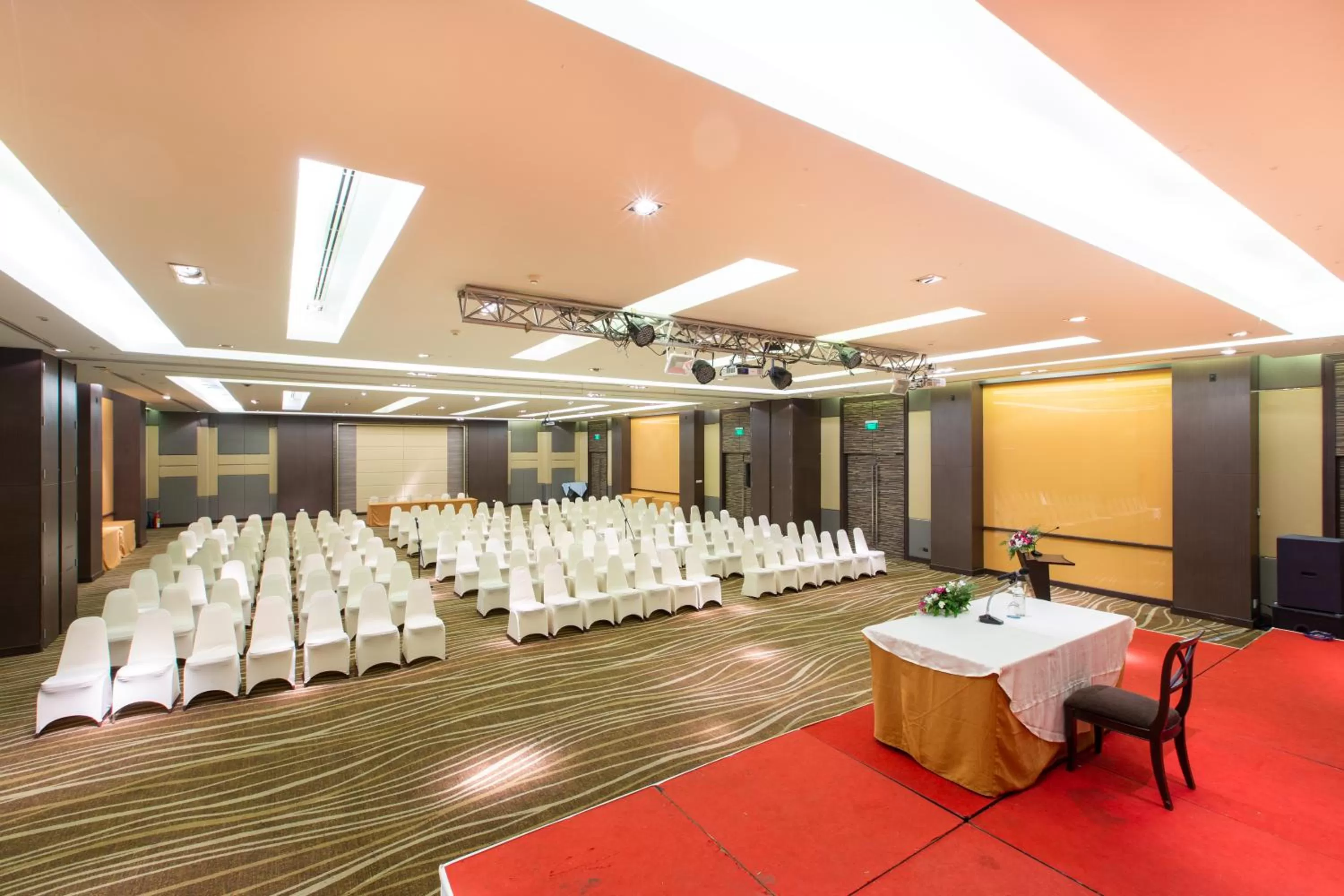 Banquet/Function facilities in Mida Hotel Don Mueang Airport