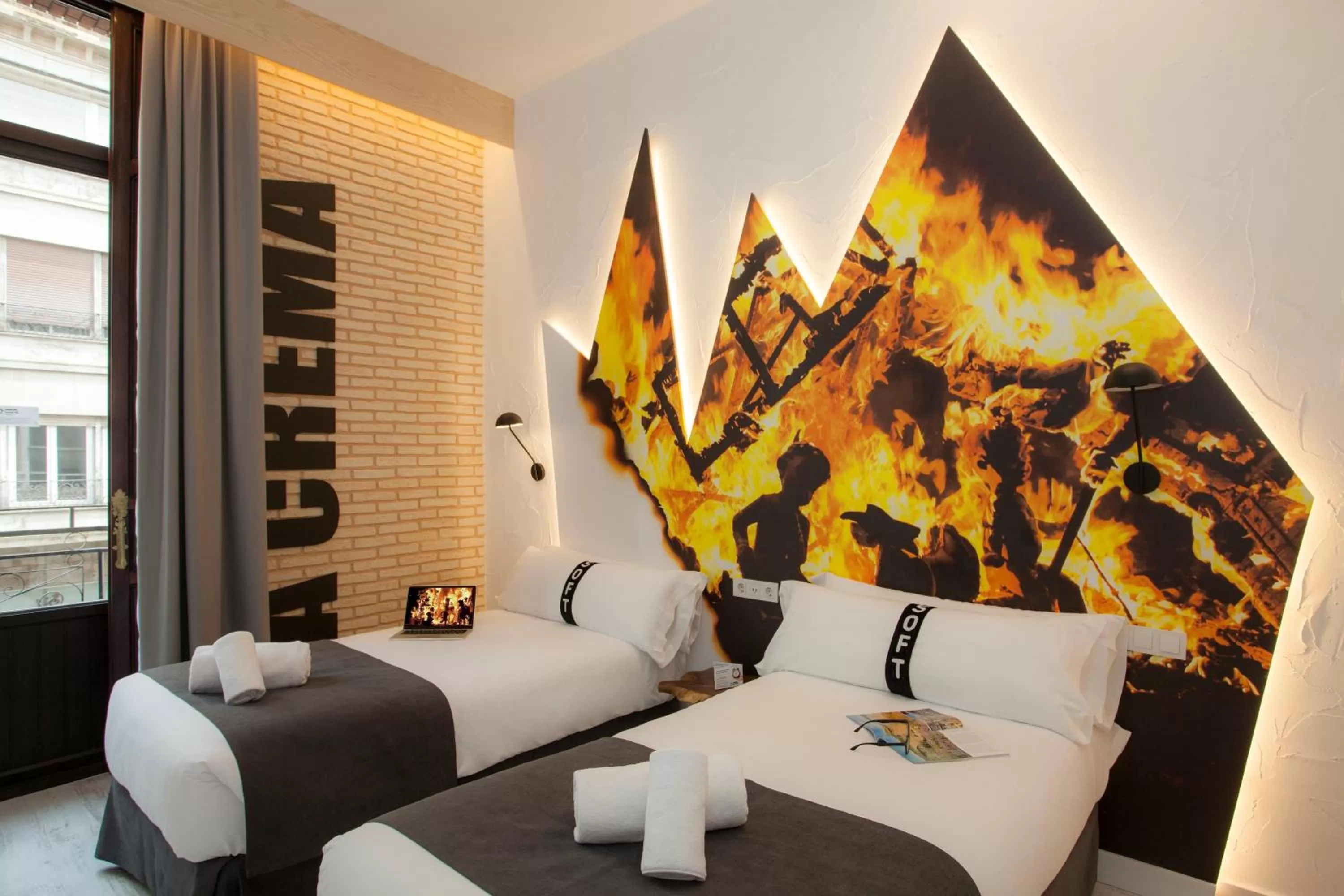 Photo of the whole room, Bed in Casual Socarrat Valencia - Adults Only