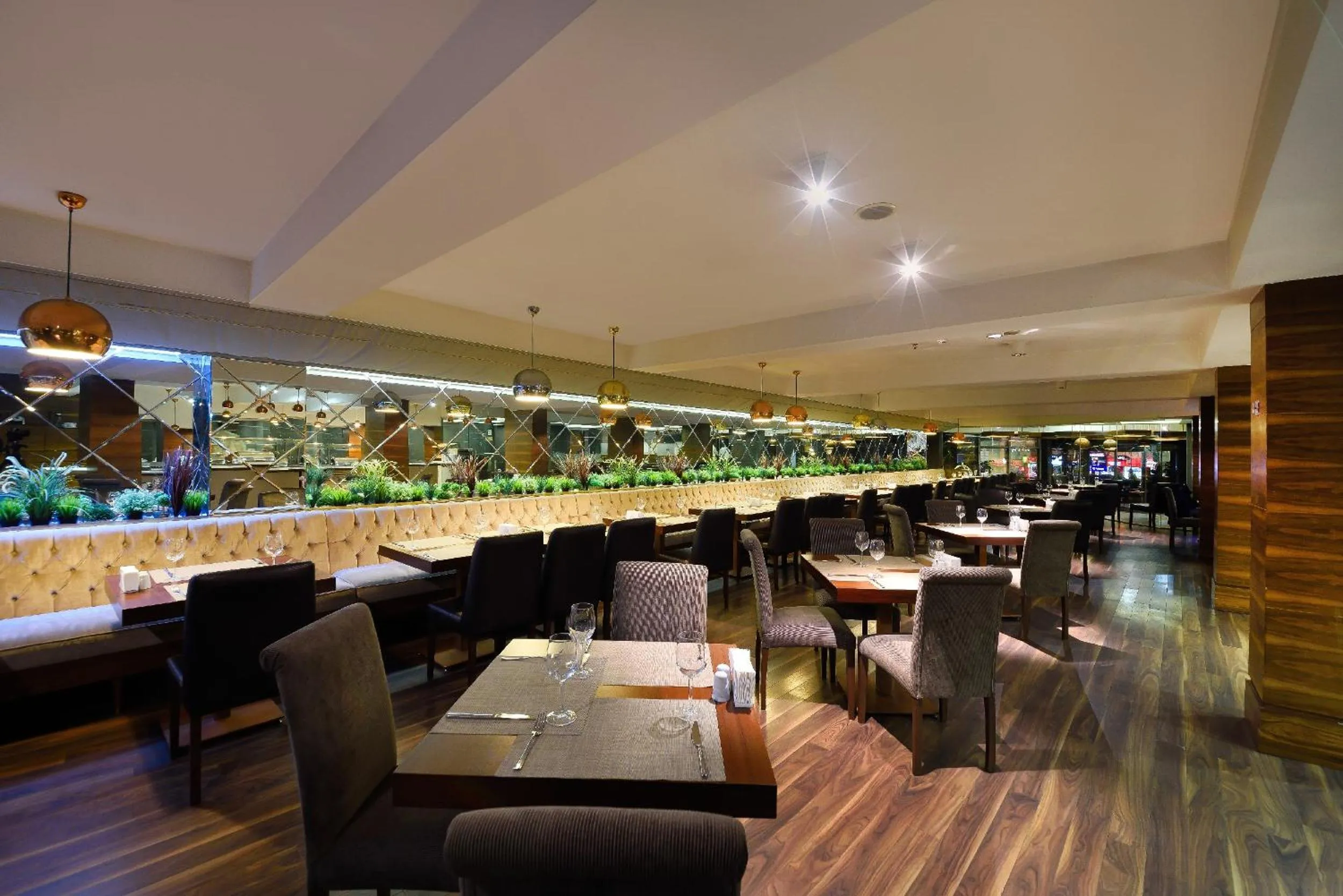 Restaurant/places to eat in Tiara Thermal & SPA Hotel