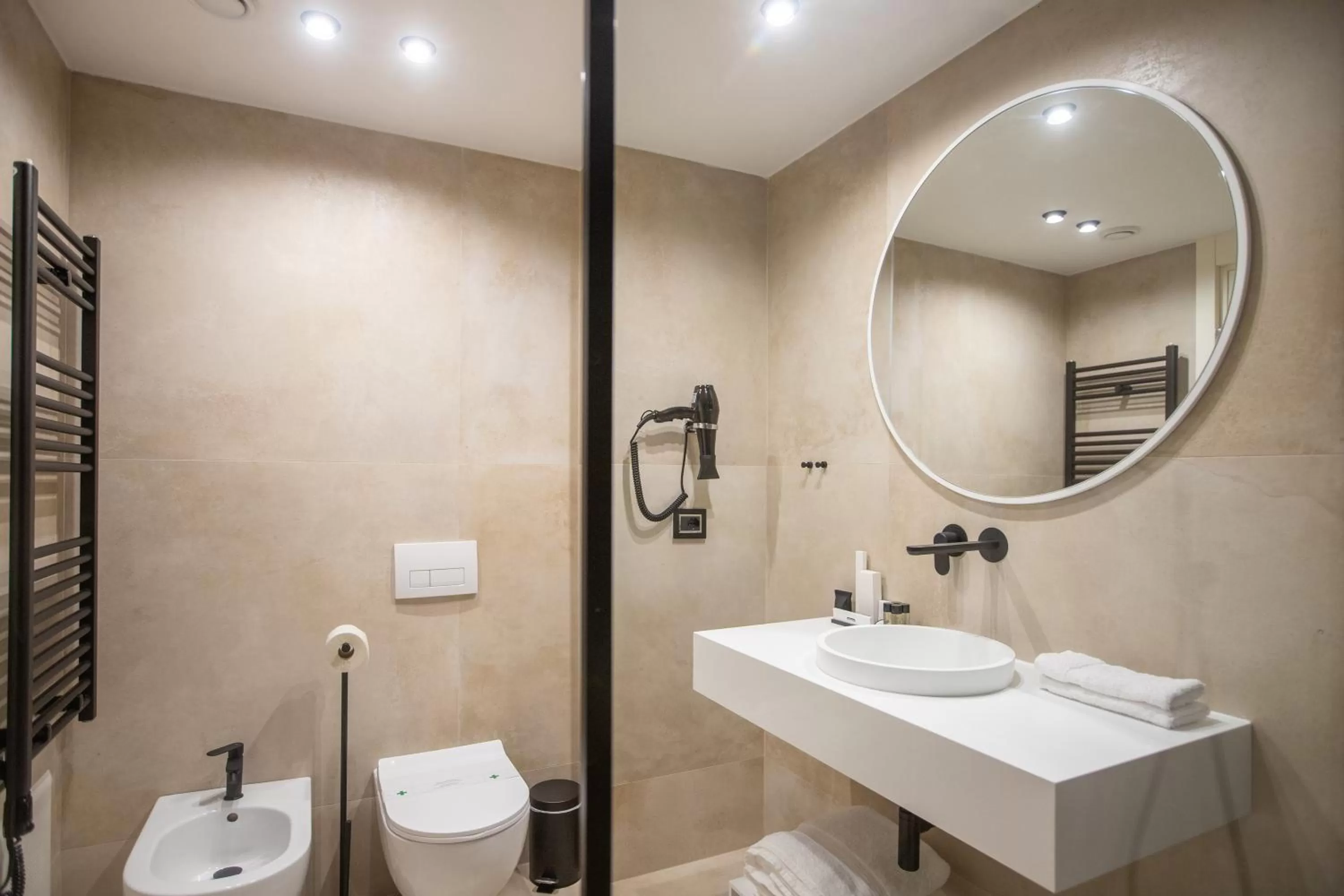 Bathroom in Hotel Elisa Tirana, Affiliated by Meliá