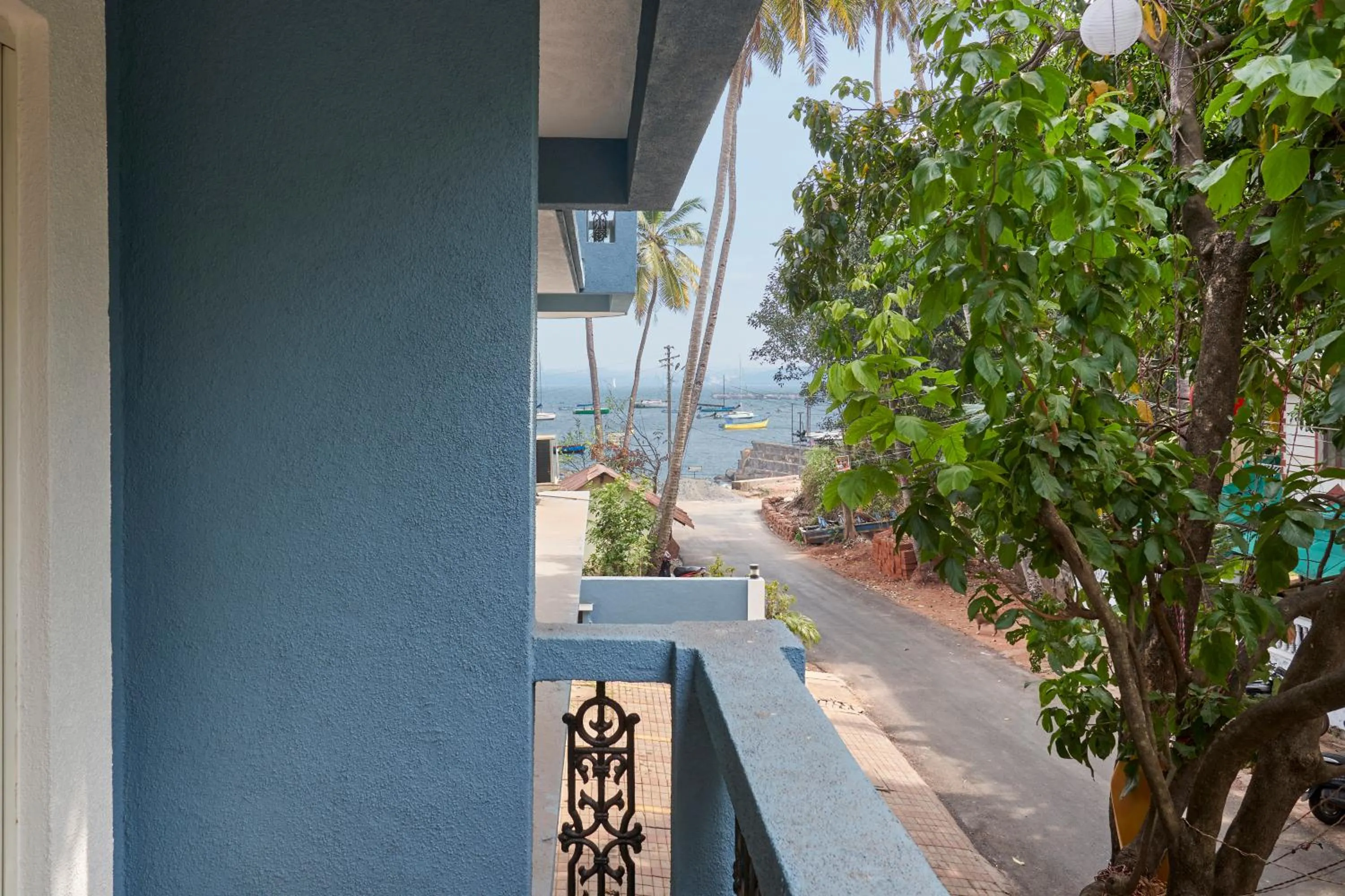 Sea view in The Hawaii Comforts Panjim Donapaula