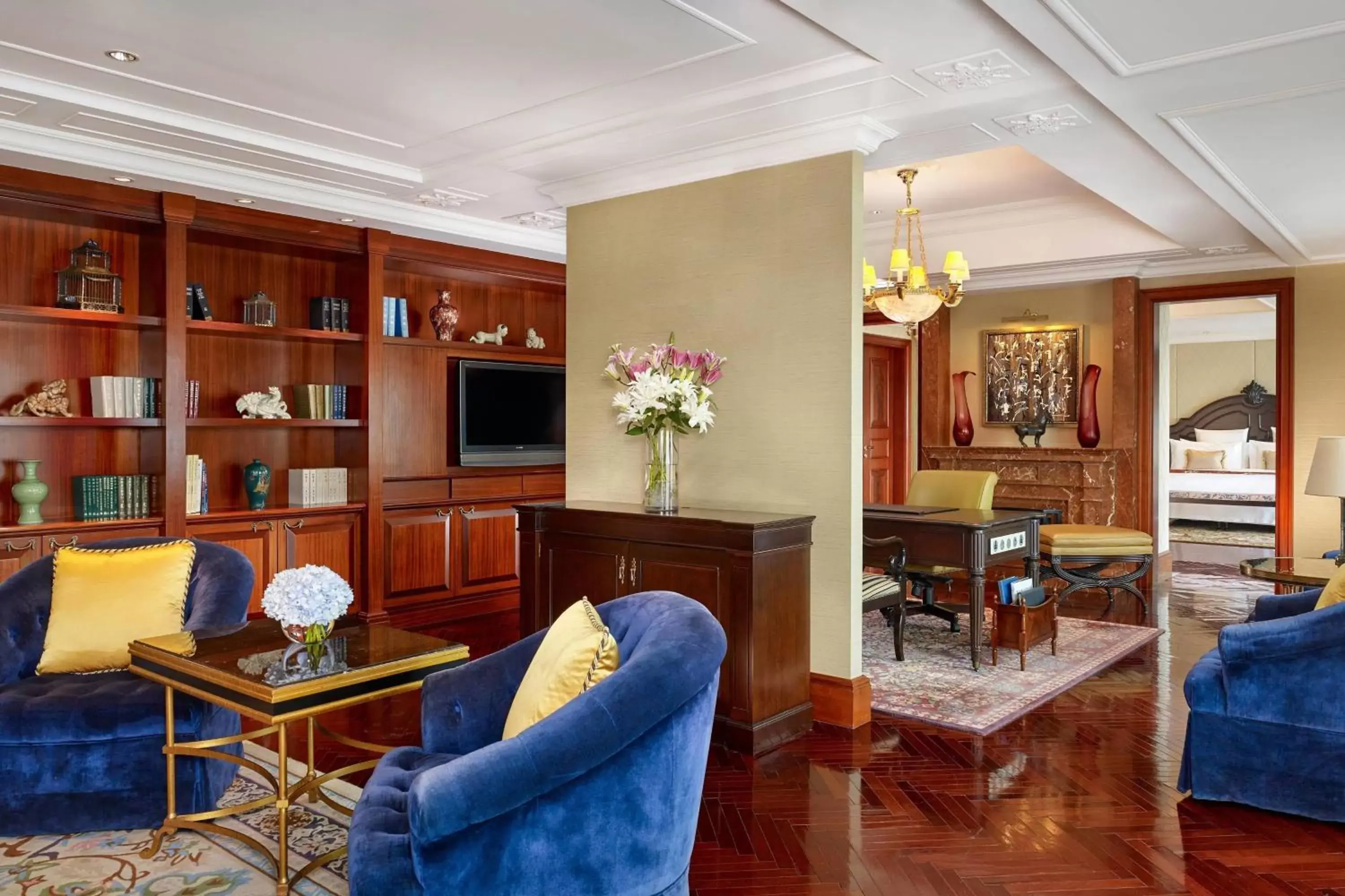 Living room, Seating Area in The Ritz-Carlton, Guangzhou