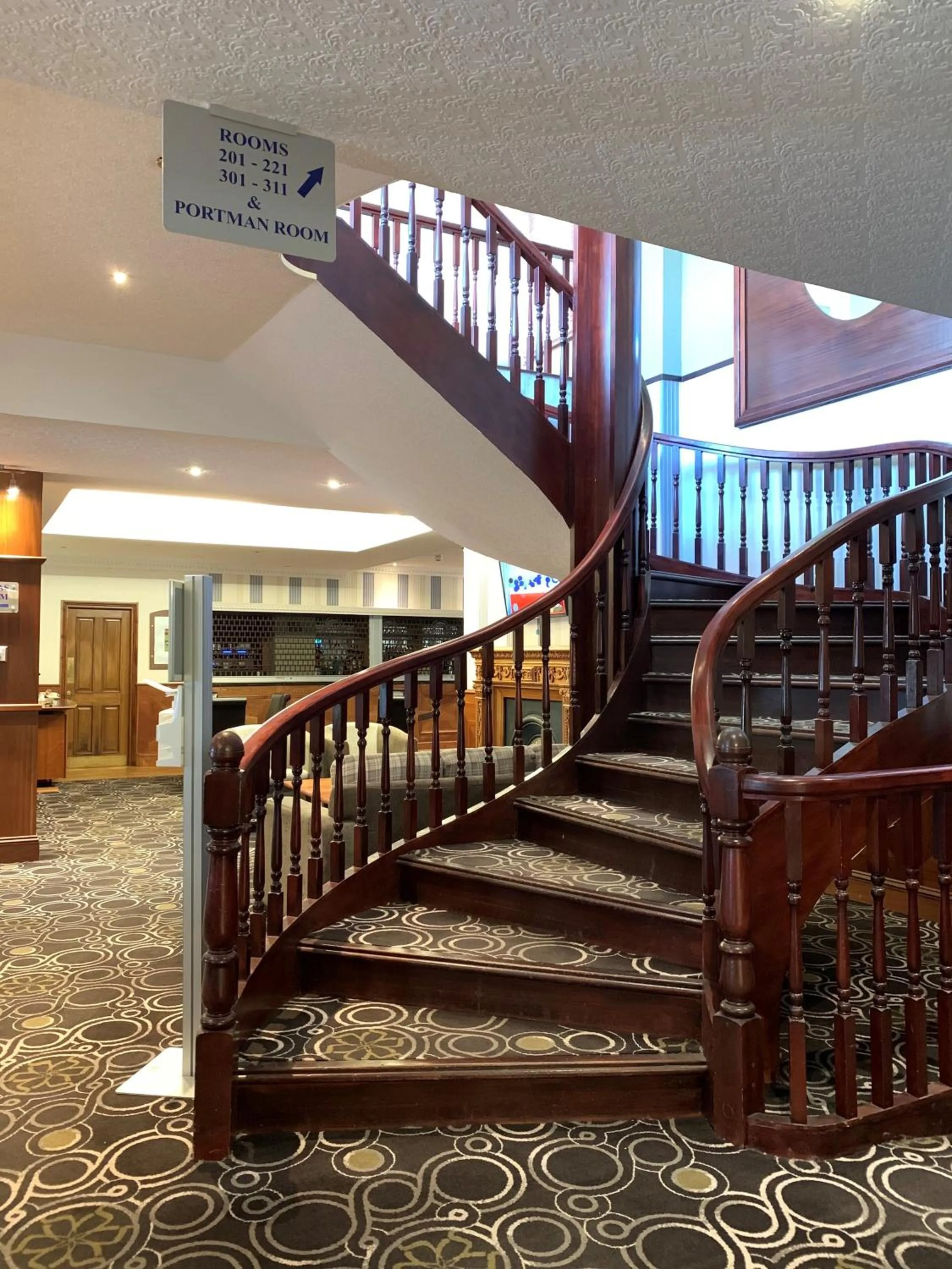 Dining area in Best Western Ipswich Hotel
