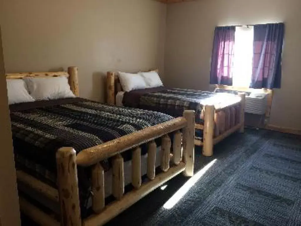 Other, Bed in Big Horse Inn and Suites