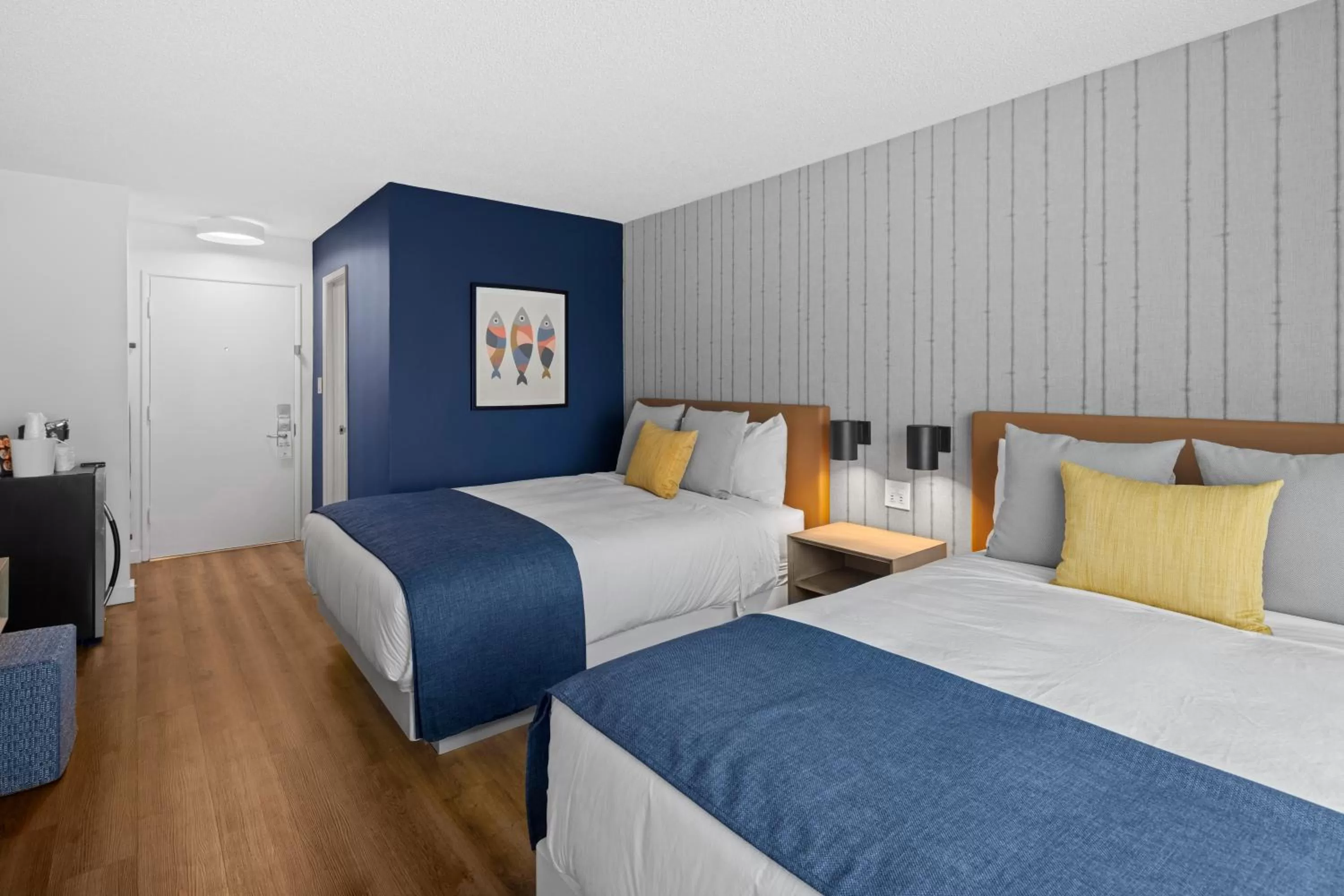 Photo of the whole room, Bed in Sea Harbor Hotel - San Diego