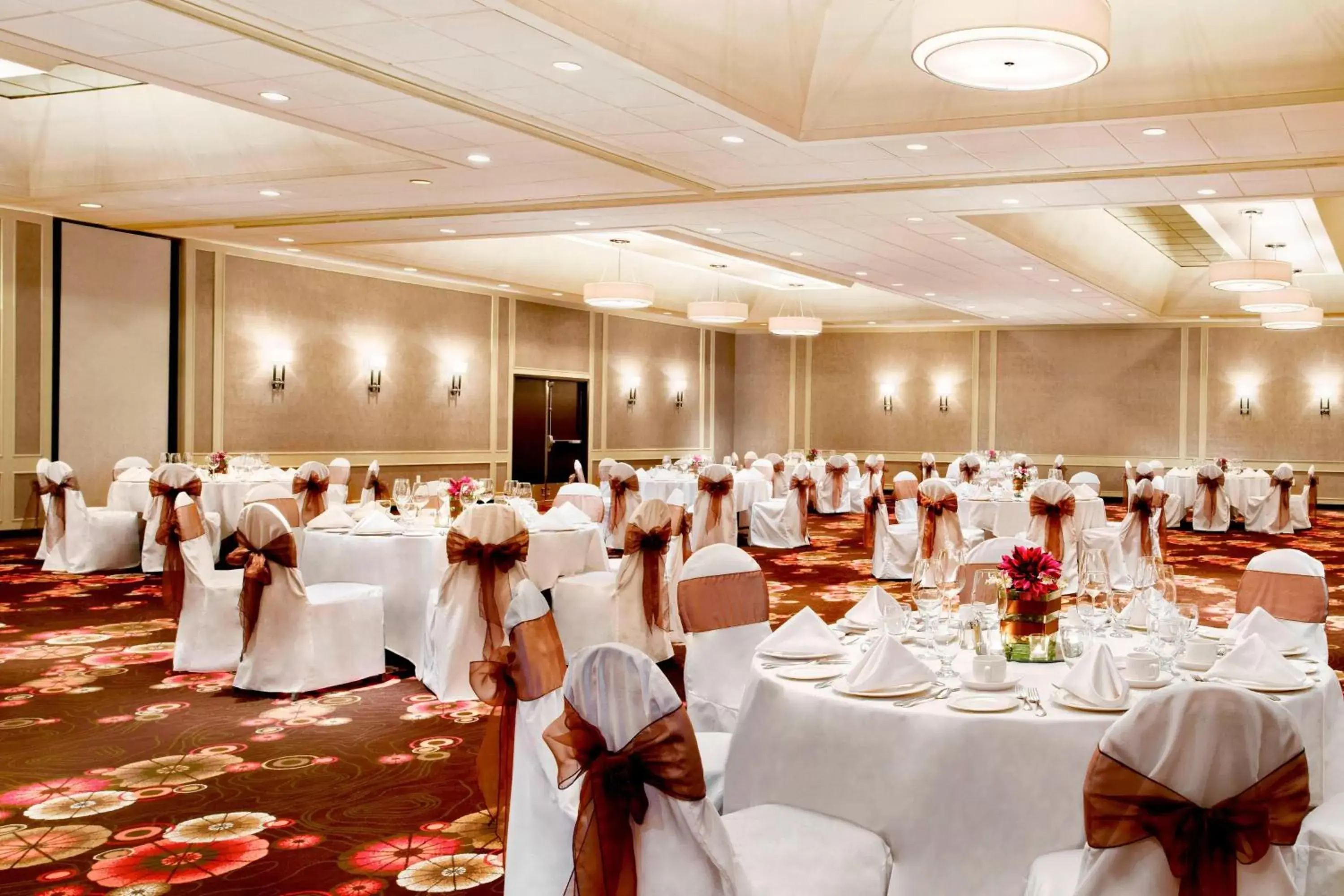 Other, Banquet Facilities in Sheraton Cavalier Calgary Hotel