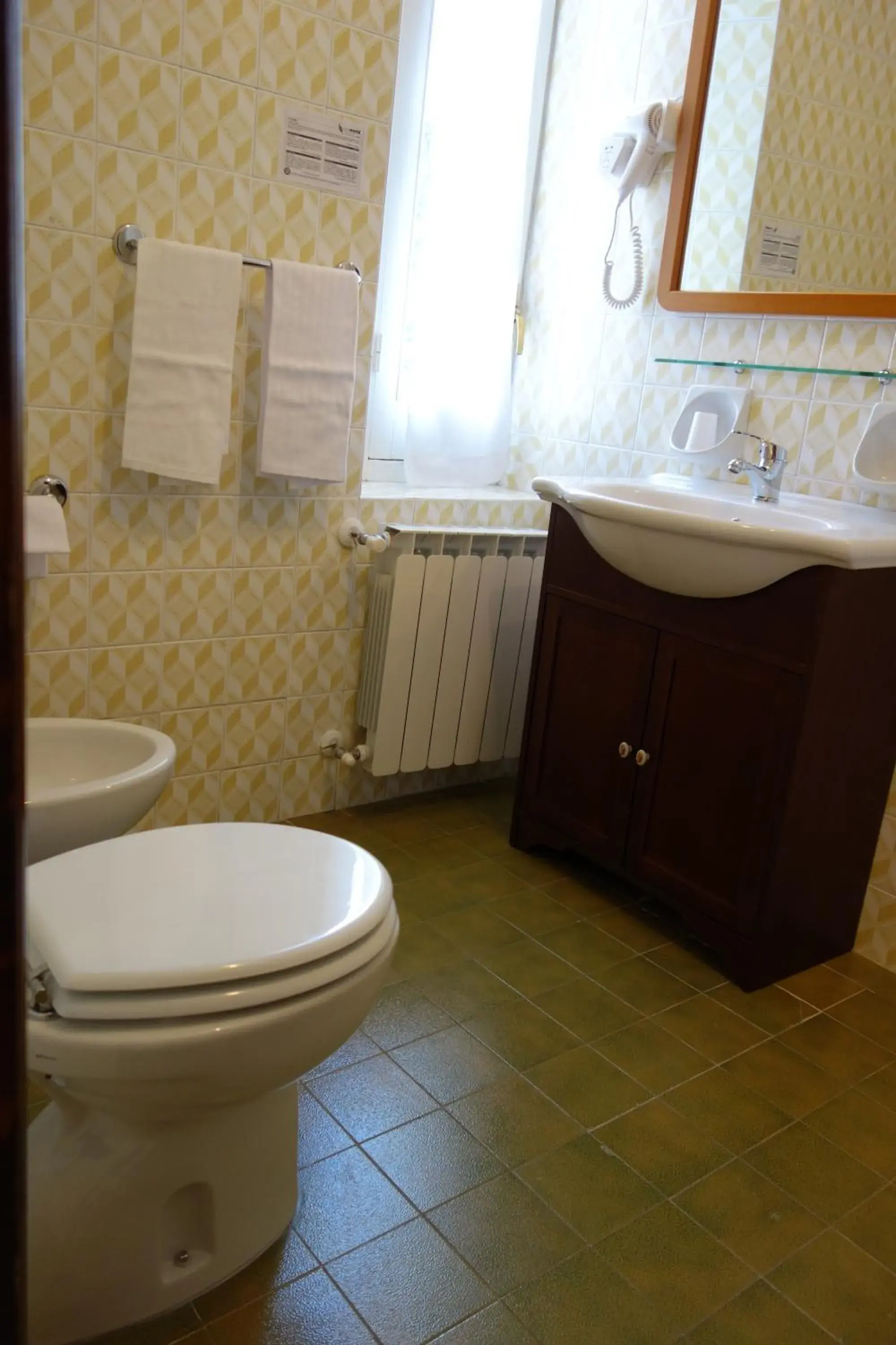 Bathroom in Hotel Roma