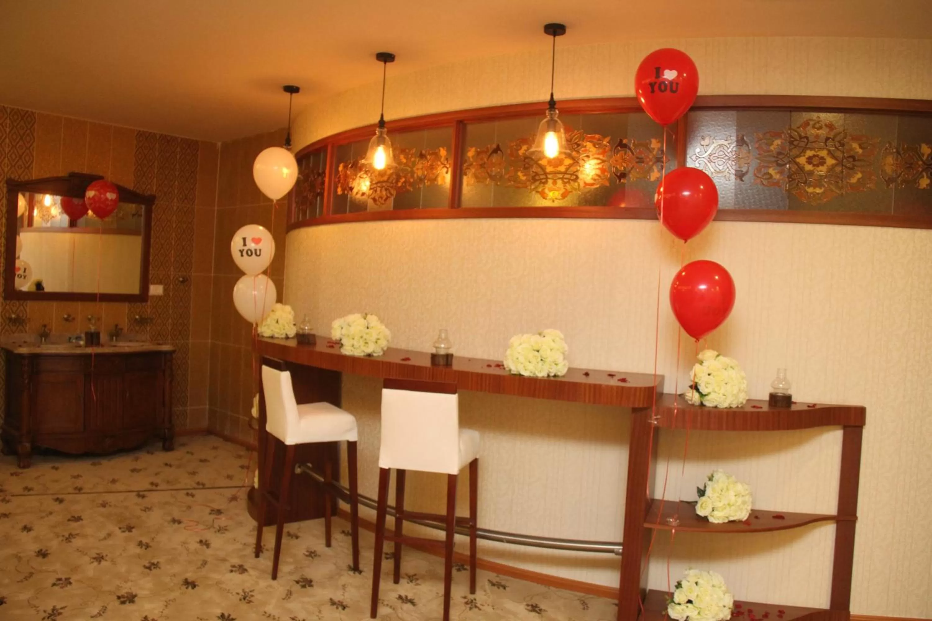 Living room, Restaurant/Places to Eat in Saleem Afandi Hotel