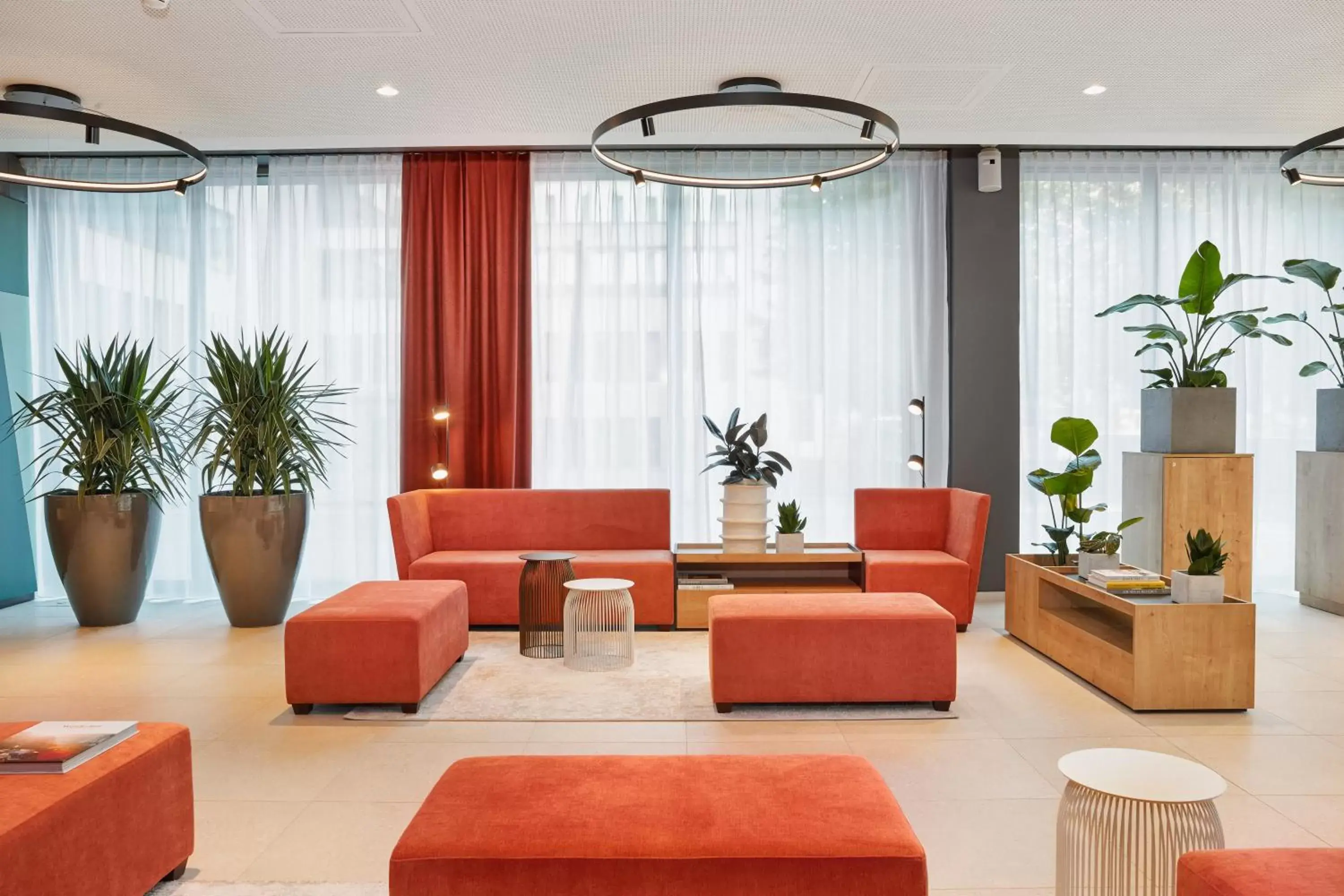 Lobby or reception in H+ Hotel Frankfurt Eschborn Lobby or reception in H+ Hotel Frankfurt Eschborn