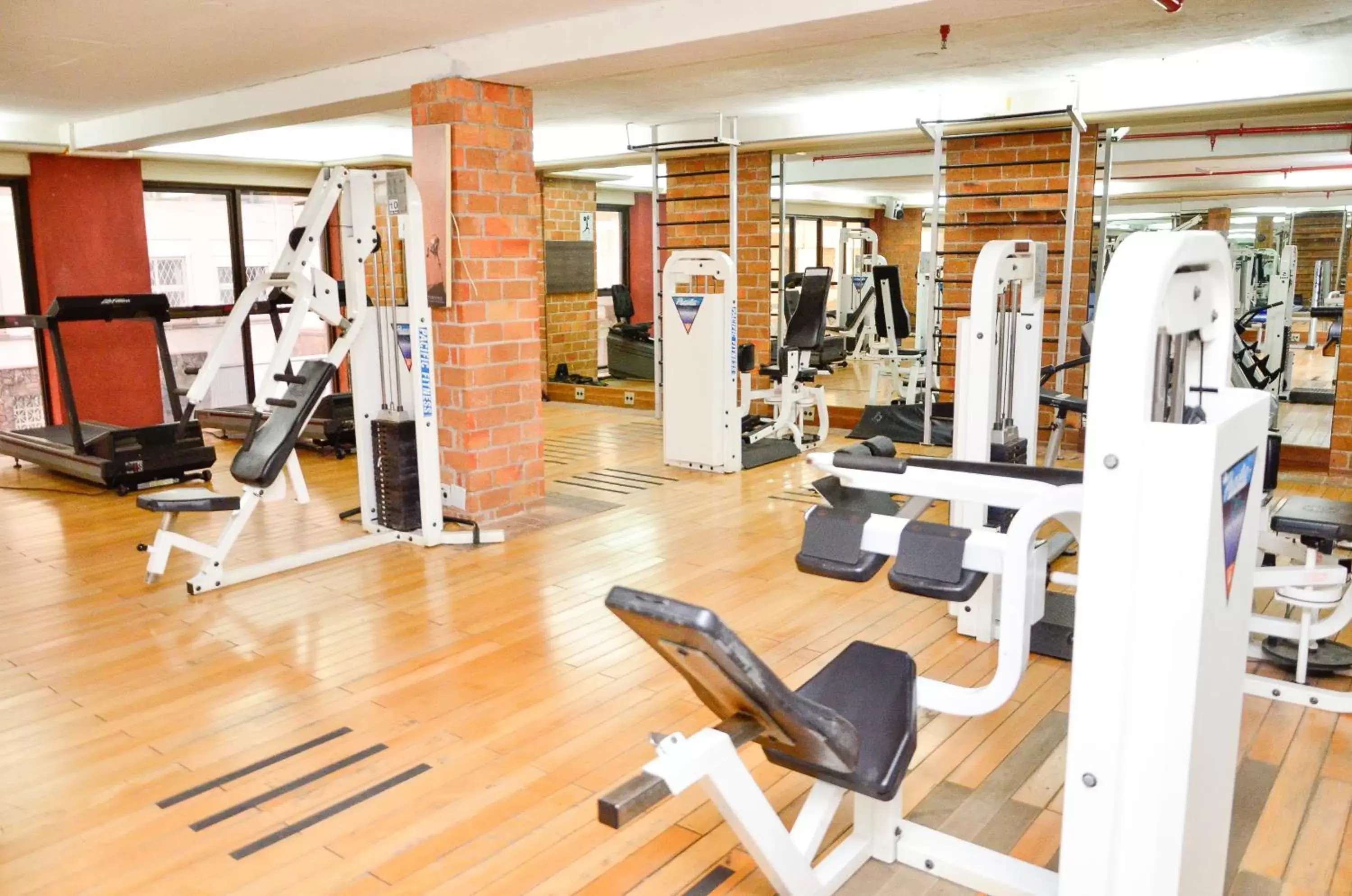 Fitness centre/facilities, Fitness Center/Facilities in Embaixador Hotel e Centro de Eventos