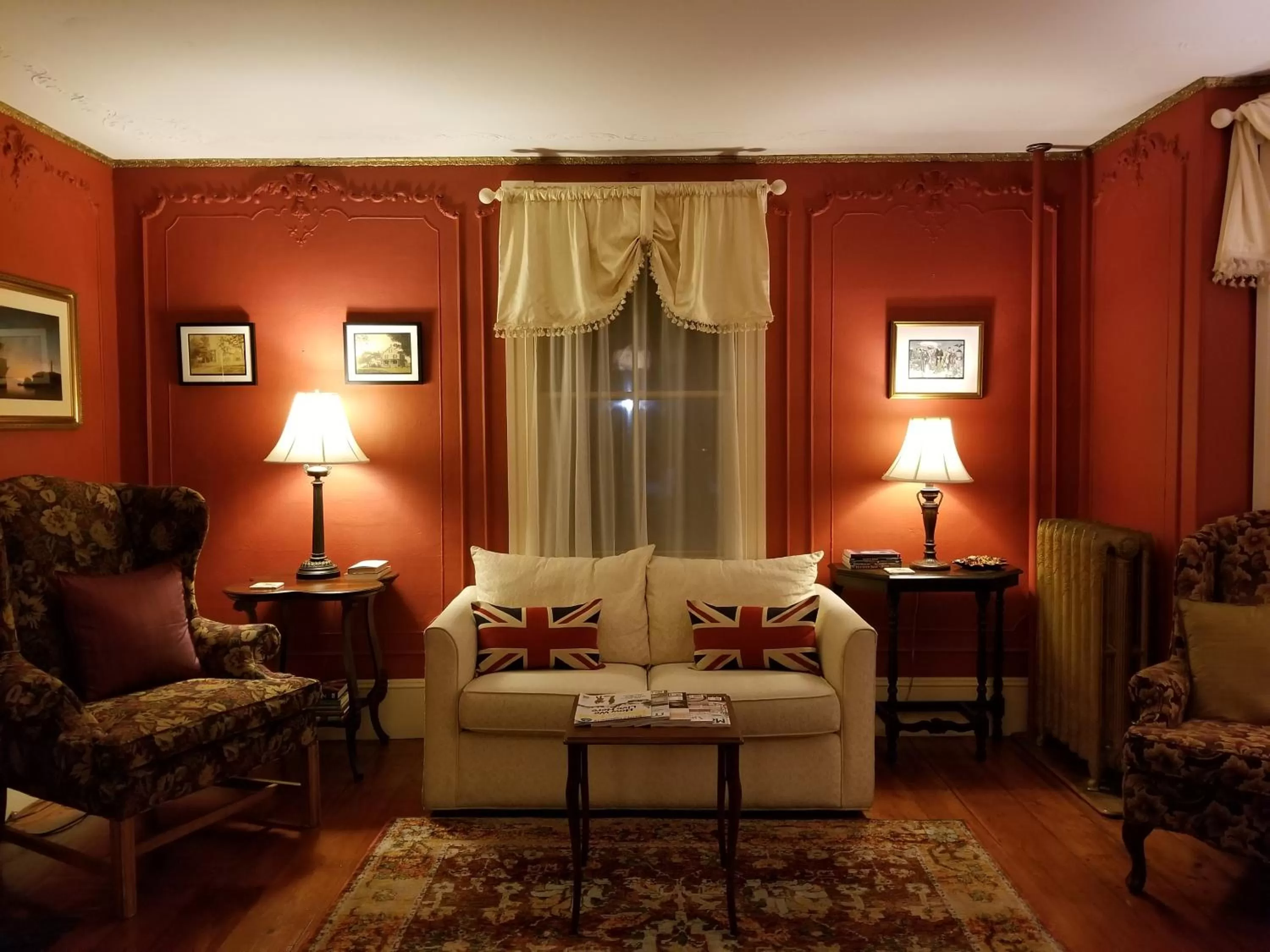 Living room in Blackberry Inn